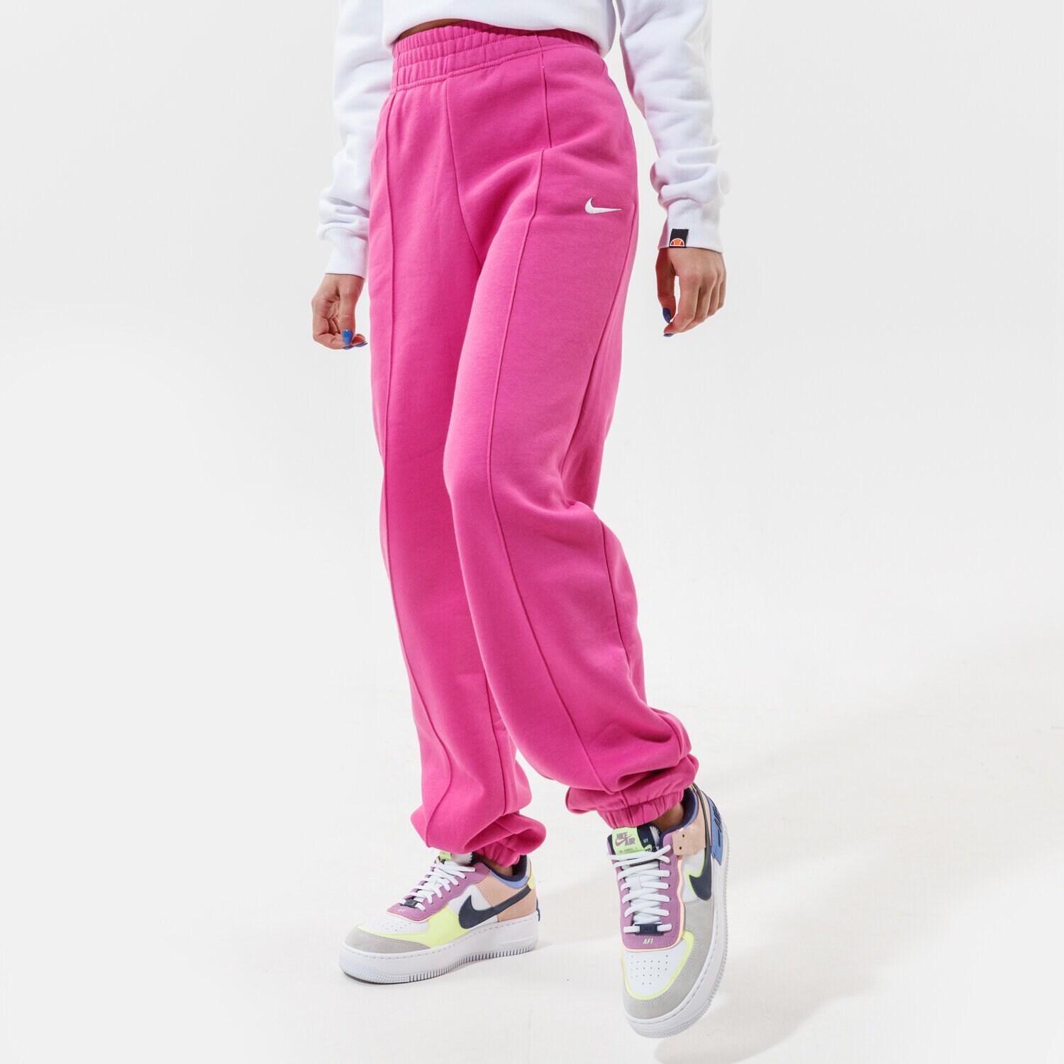 Spodnie sportowe damskie NIKE SPODNIE SPORTSWEAR ESSENTIAL BV4089-623 RÓŻOWY