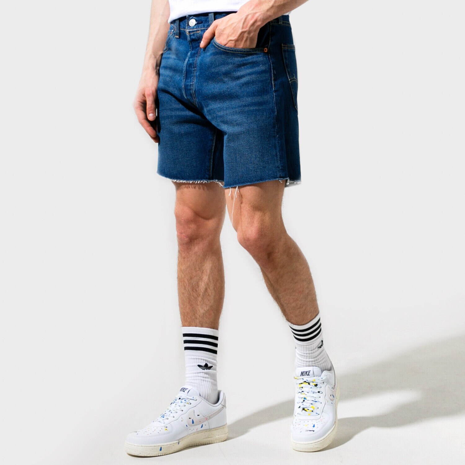 Krótkie spodenki, szorty męskie LEVI'S SZORTY 501 93 SHORTS 85221-0012 NIEBIESKI