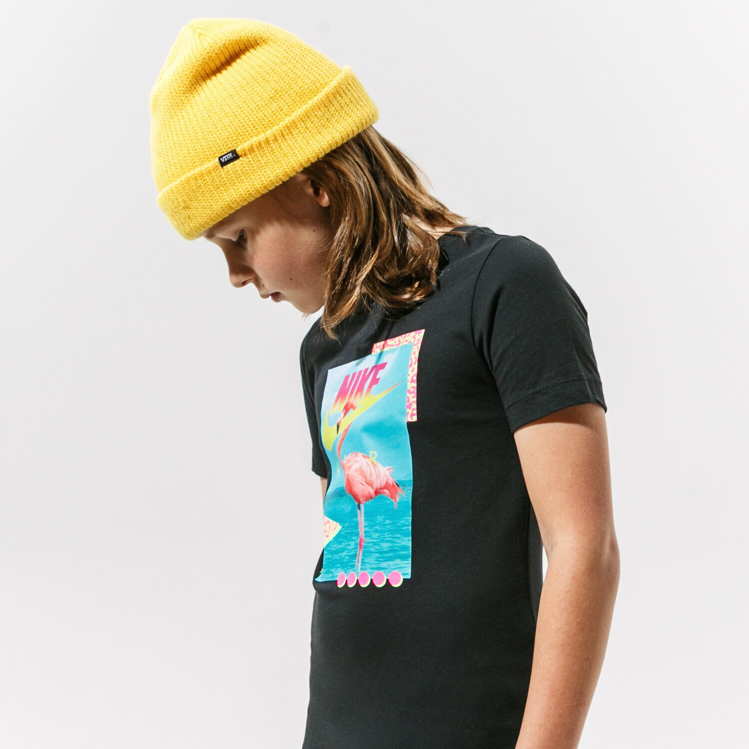 Koszulka, t-shirt dla dzieci NIKE T-SHIRT B NSW TEE BEACH FLAMINGO PHOTO DJ3804-010 CZARNY