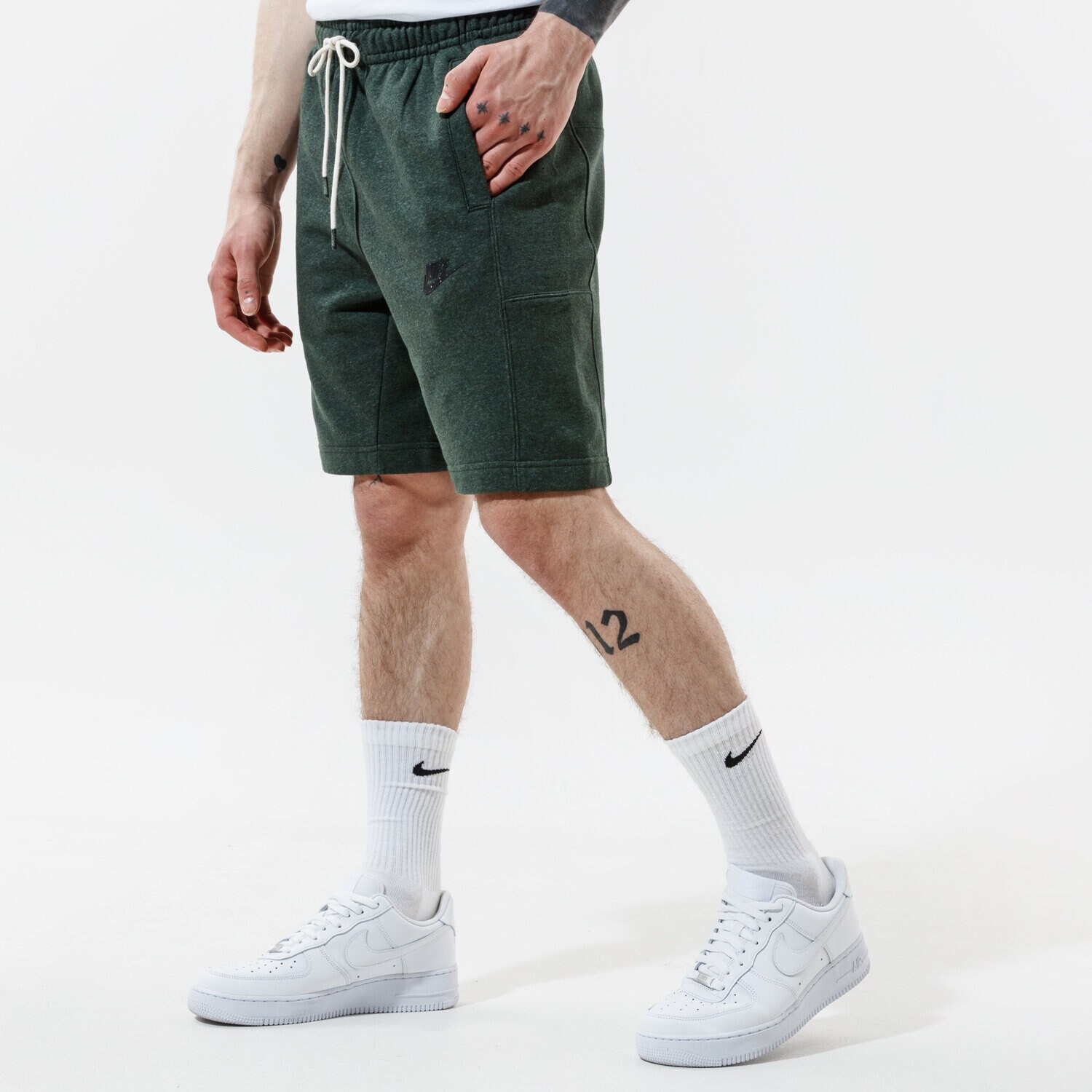 Krótkie spodenki, szorty męskie NIKE SZORTY SPORTSWEAR DA0688-337 KHAKI