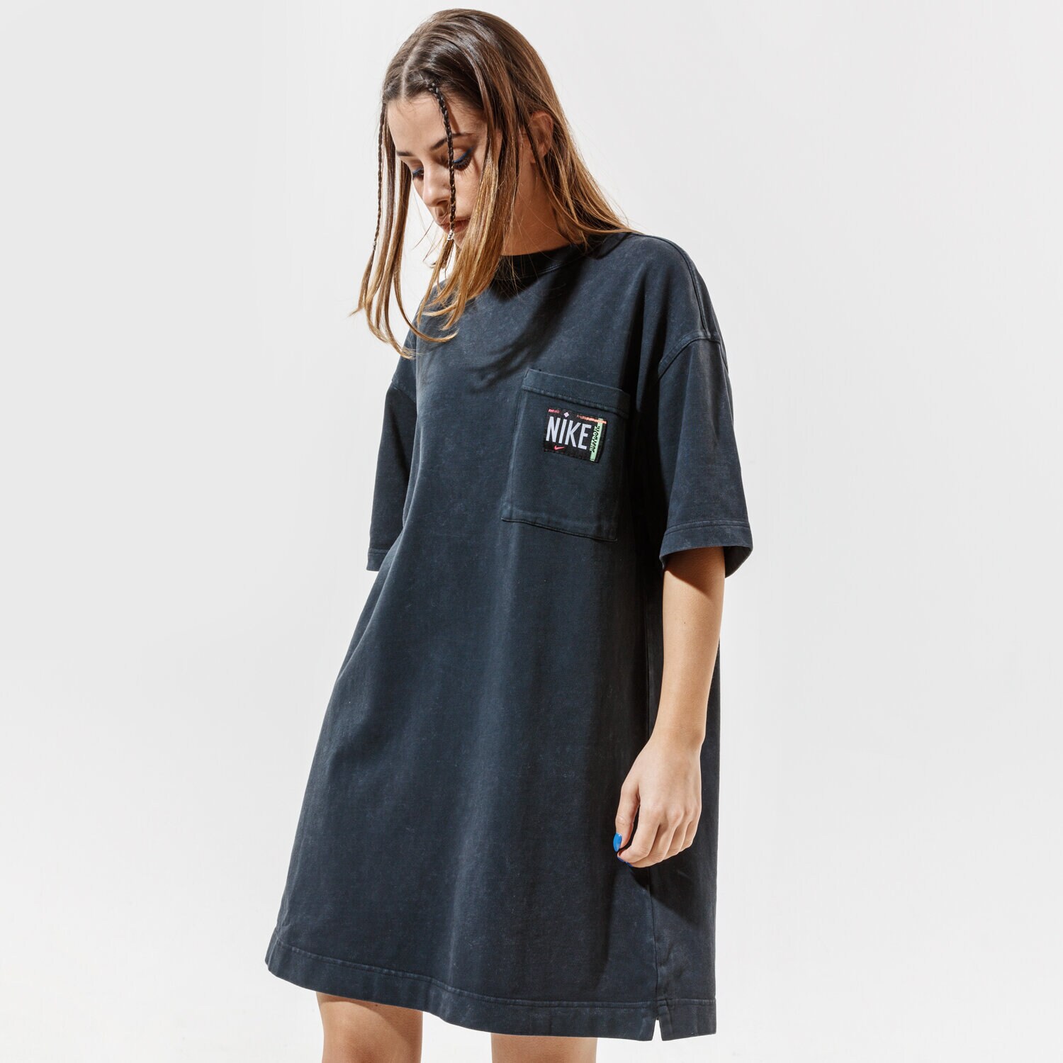 Modna sukienka sportowa NIKE SUKIENKA W NSW WASH DRSS CZ9862-010 CZARNY
