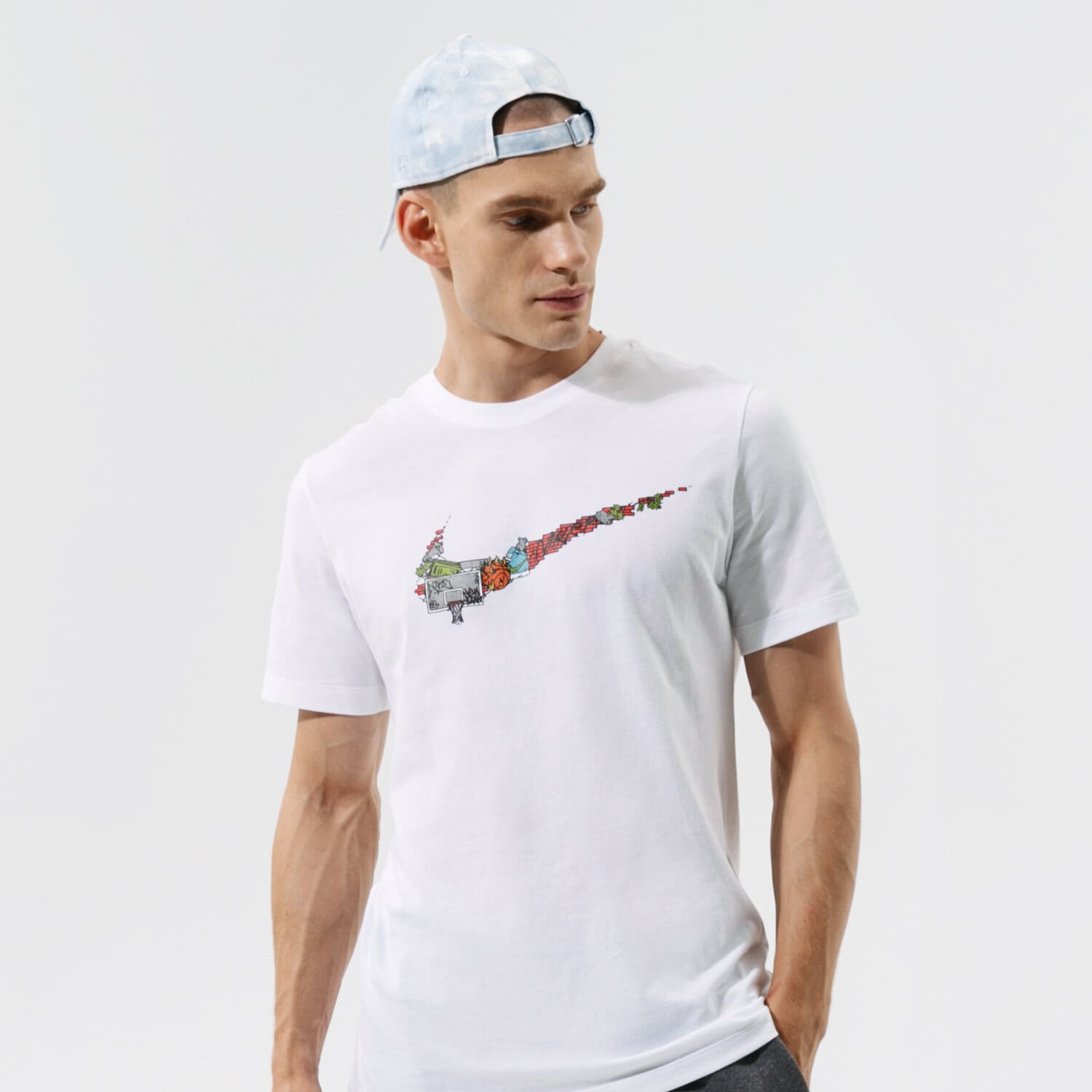 Koszulka, t-shirt sportowy męski NIKE T-SHIRT NIKE SWOOSH NBA DD0795-100 BIAŁY