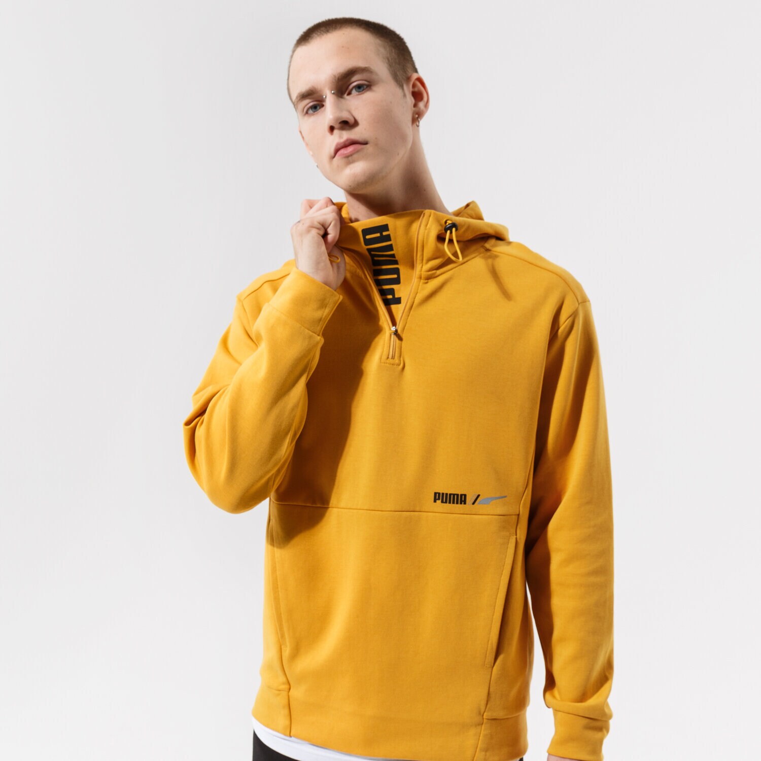 Bluza męska PUMA BLUZA Z KAPTUREM RAD/CAL HALF ZIP DK - MINERAL YELLOW 58938937 ŻÓŁTY