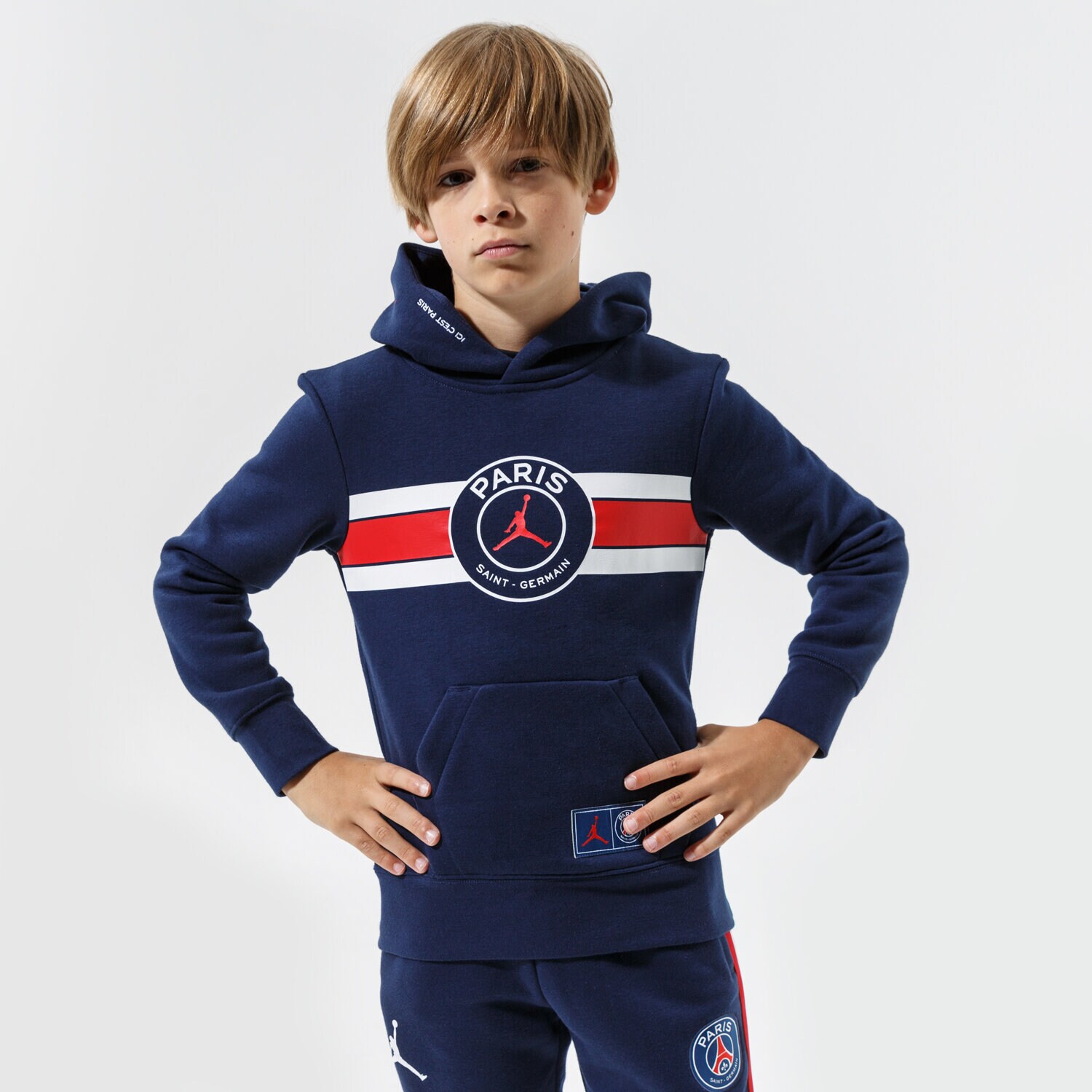 Sportowa bluza dziecięca JORDAN BLUZA Z KAPTUREM PARIS SAINT-GERMAIN GIRL 95A725-U90 GRANATOWY
