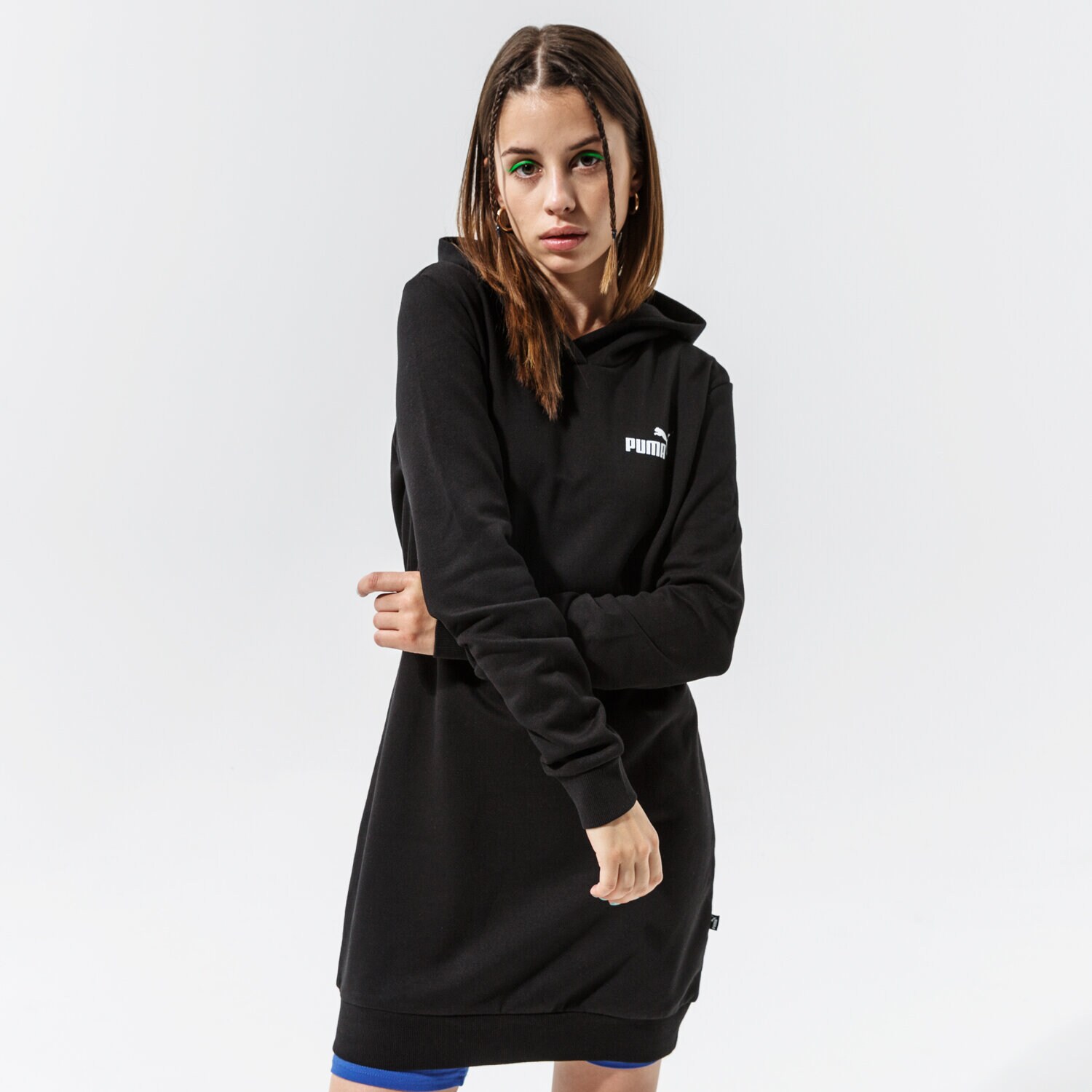 Modna sukienka sportowa PUMA SUKIENKA ESS HOODED DRESS FL - PUMA BLACK 58912901 CZARNY