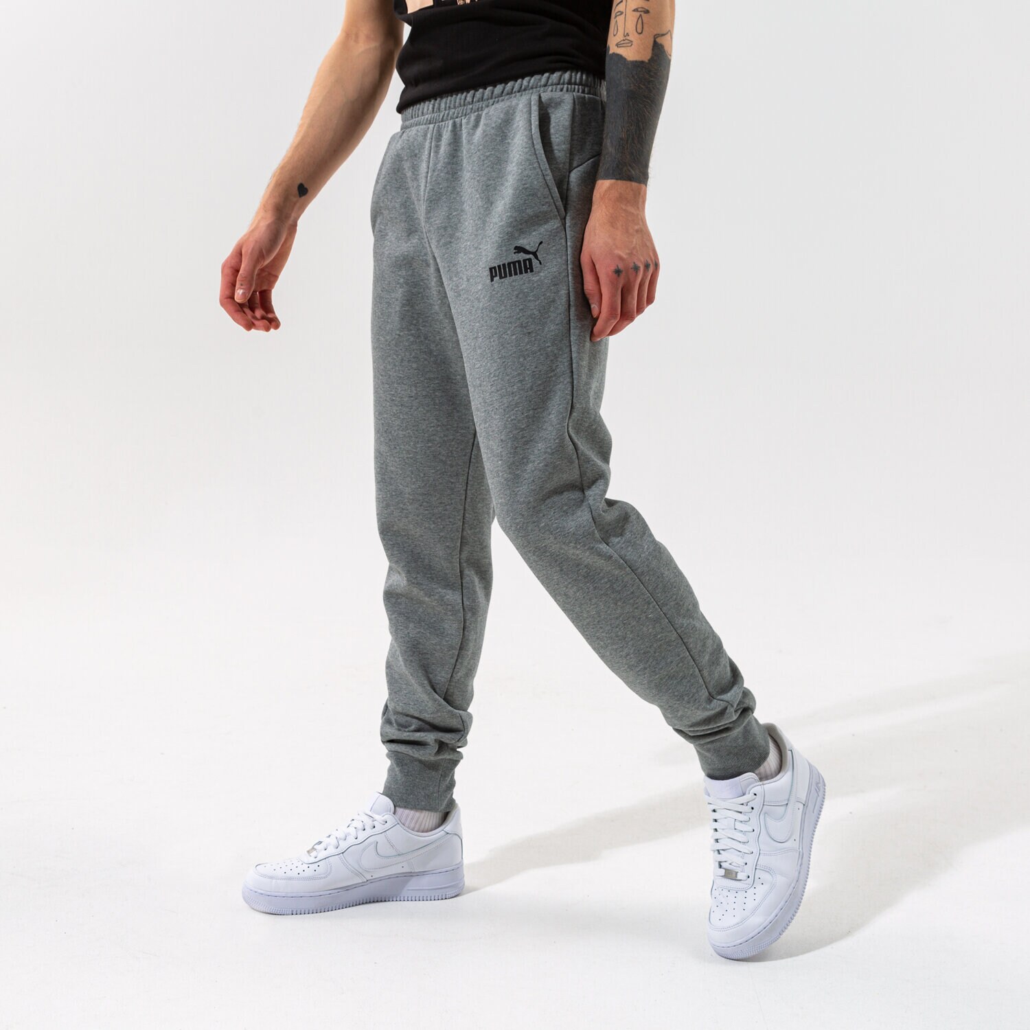 Spodnie sportowe męskie PUMA SPODNIE ESS LOGO PANTS FL CL - MEDIUM GRAY HEATHER 58671403 SZARY