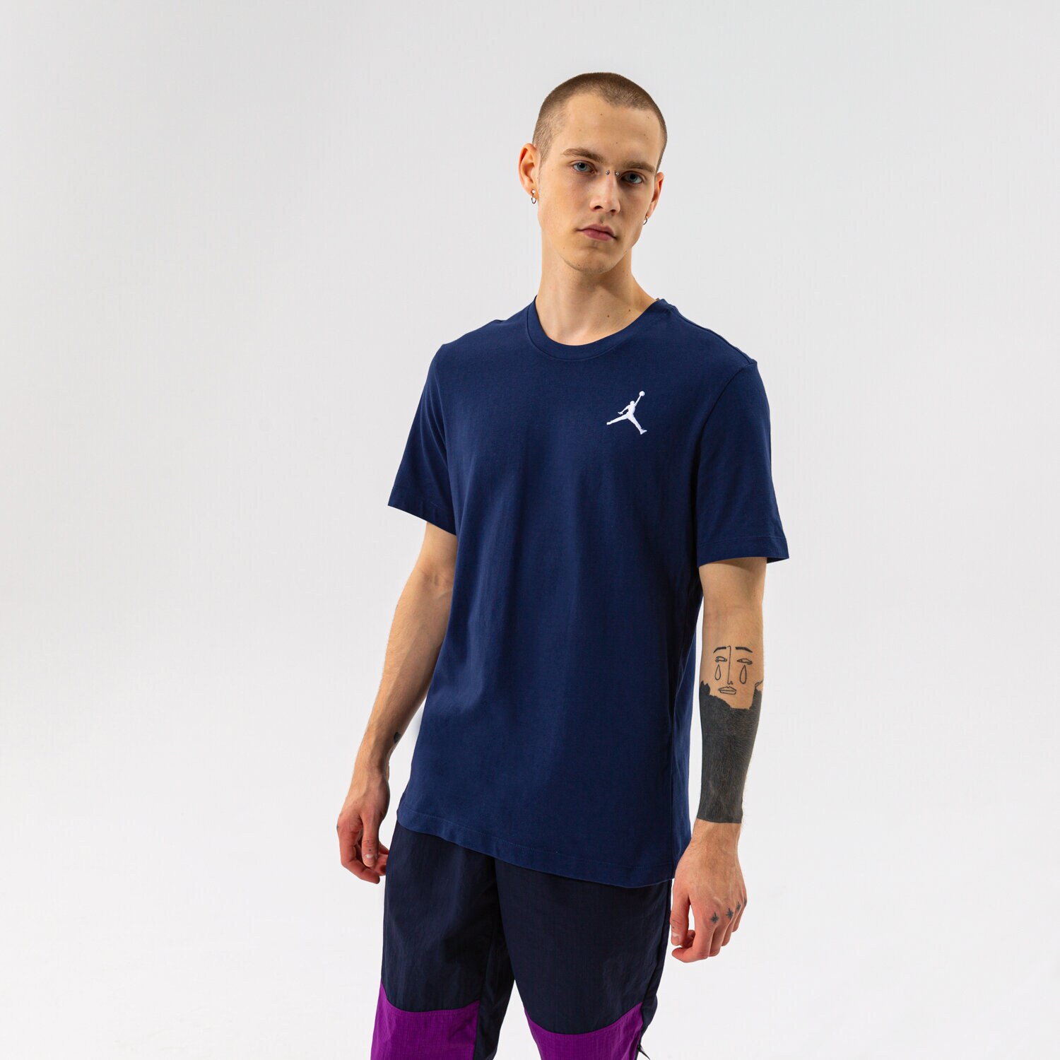 Koszulka, t-shirt sportowy męski JORDAN T-SHIRT M J JUMPMAN EMB SS CREW DC7485-410 GRANATOWY