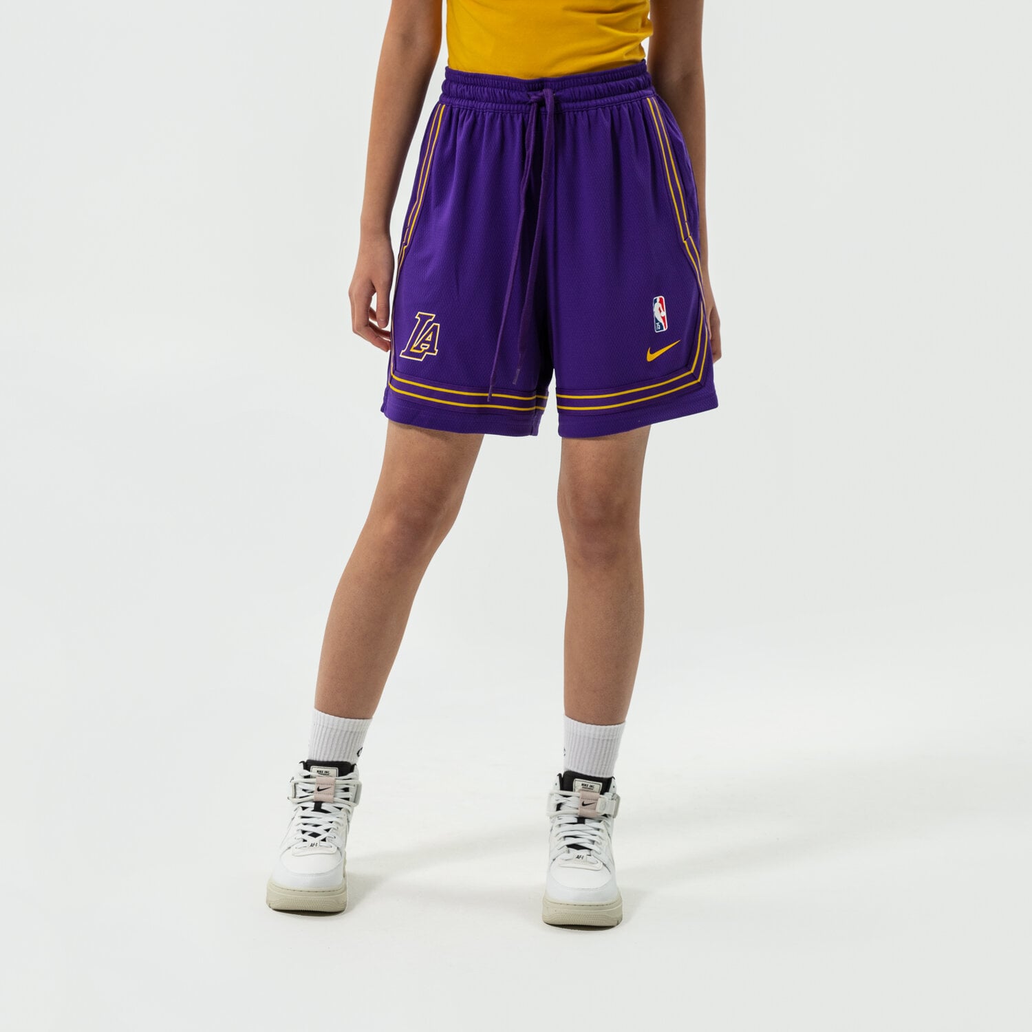 Krótkie spodenki, szorty damskie NIKE SZORTY LAL W NK SHRT CRSSVR CTS 75 NBA DB1367-504 FIOLETOWY