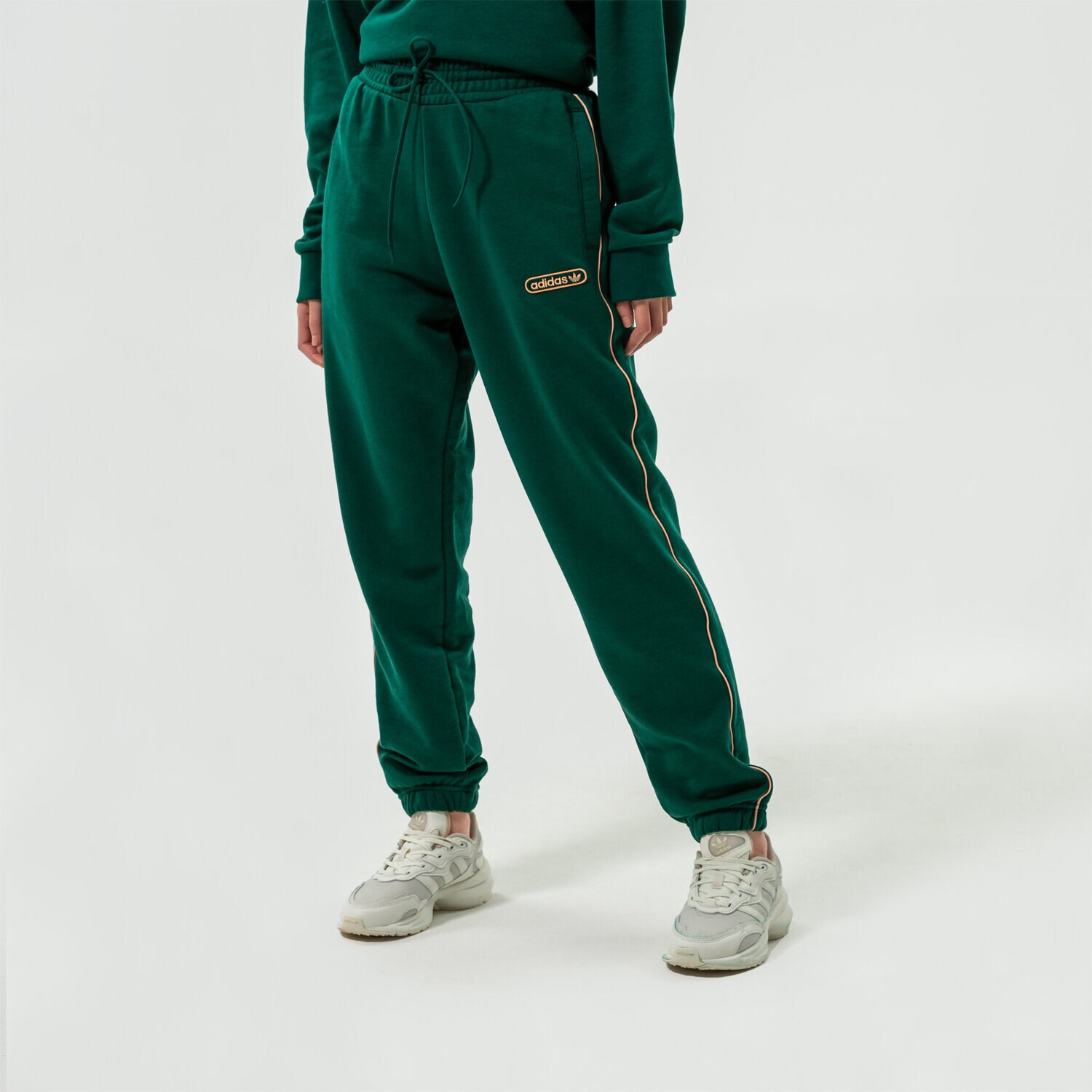 Spodnie sportowe damskie ADIDAS SPODNIE SWEAT PANTS HL0032 ZIELONY