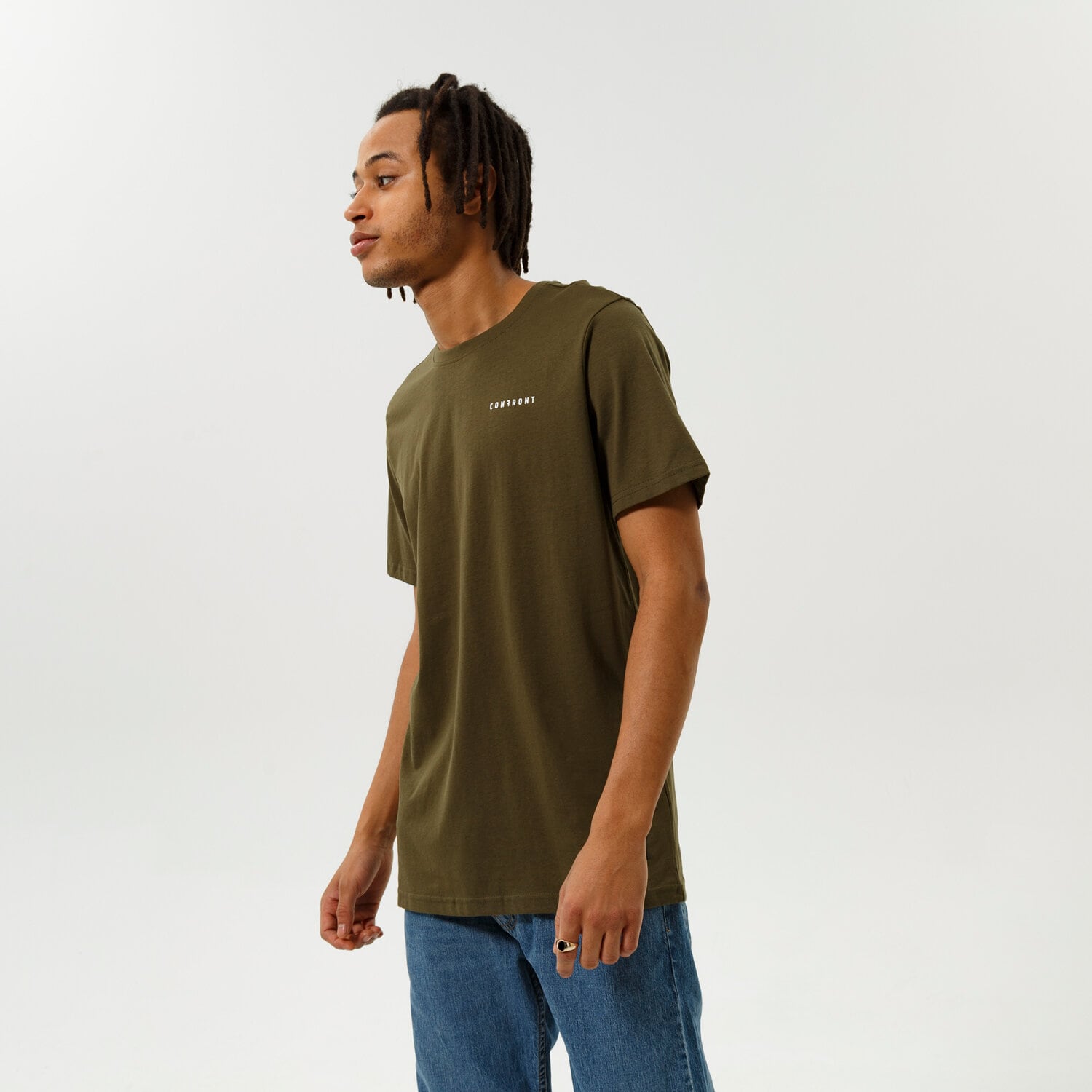 Koszulka, t-shirt sportowy męski CONFRONT T SHIRT SMALL LOGO TEE KHAKI CF321TSM77001 KHAKI