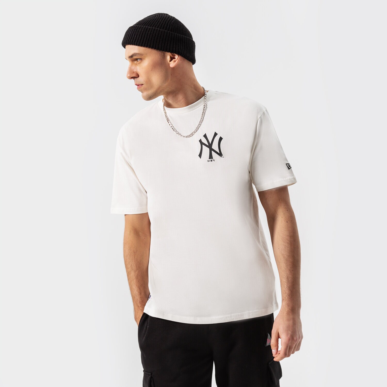 Koszulka, t-shirt sportowy męski NEW ERA T-SHIRT MLB BIG LOGO OVERSIZED TEE NYY NEW YORK YANK 12195449 BEŻOWY