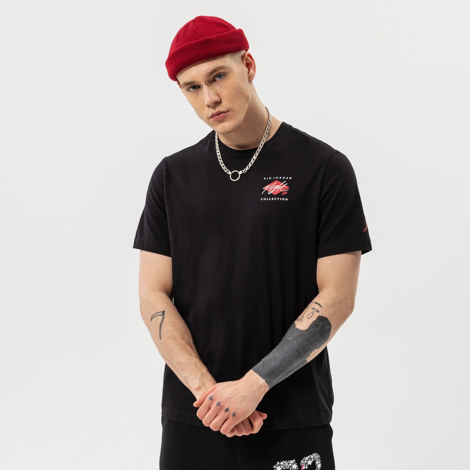 Koszulka, t-shirt sportowy męski JORDAN T-SHIRT M J FLT ESS JDN AIR GFX CREW DH8968-011 CZARNY