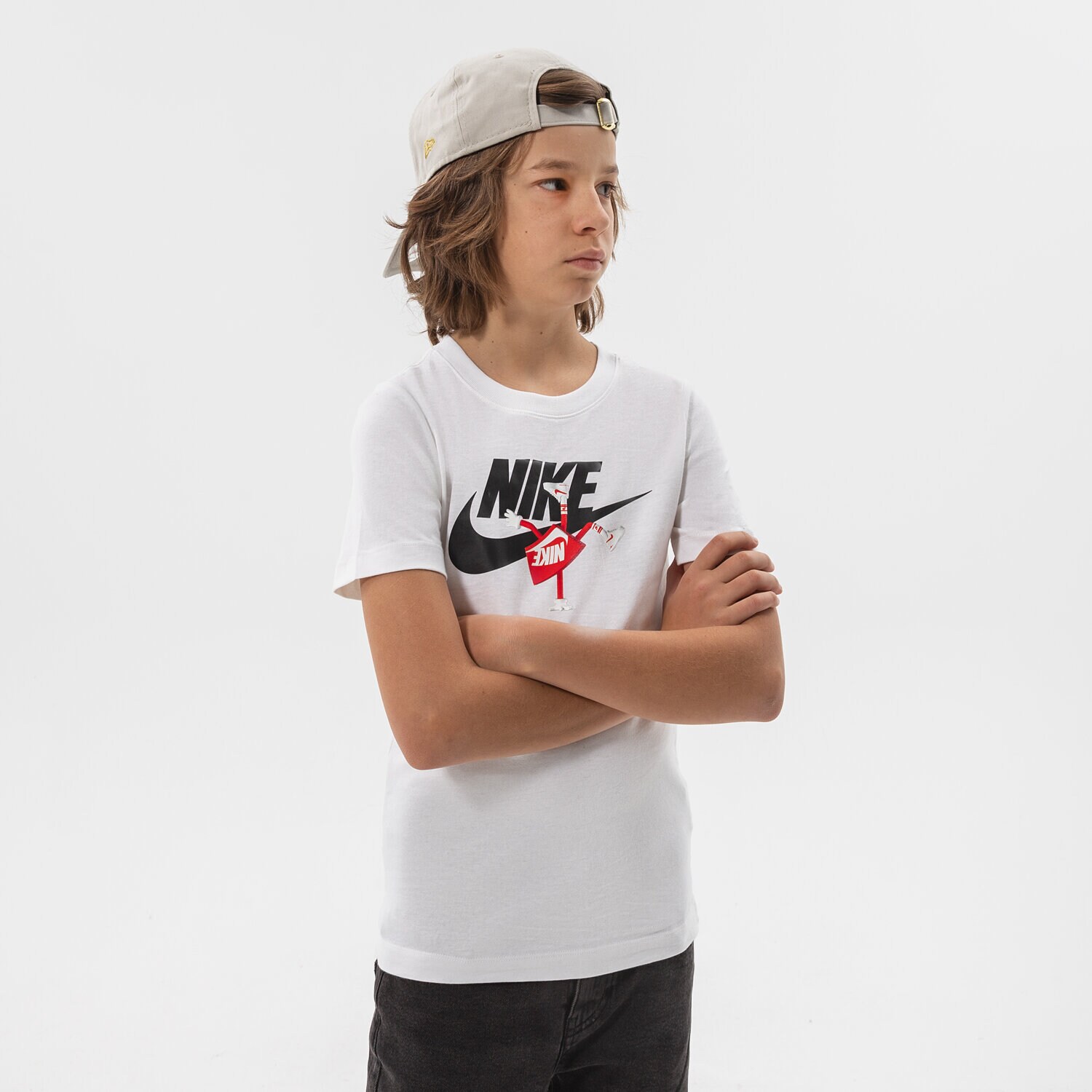 Koszulka, t-shirt dla dzieci NIKE T-SHIRT B NSW TEE FUTURA BOXY SP22 BOY DO1806-100 CZARNY