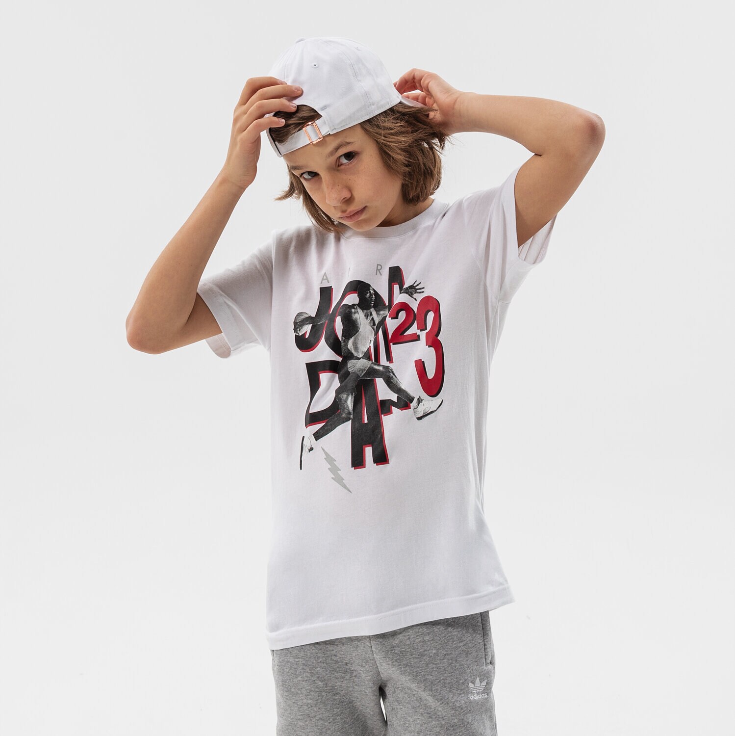 Koszulka, t-shirt dla dzieci JORDAN T-SHIRT JUMBLE AIR TIME SS TEE BOY 95B238-001 BIAŁY
