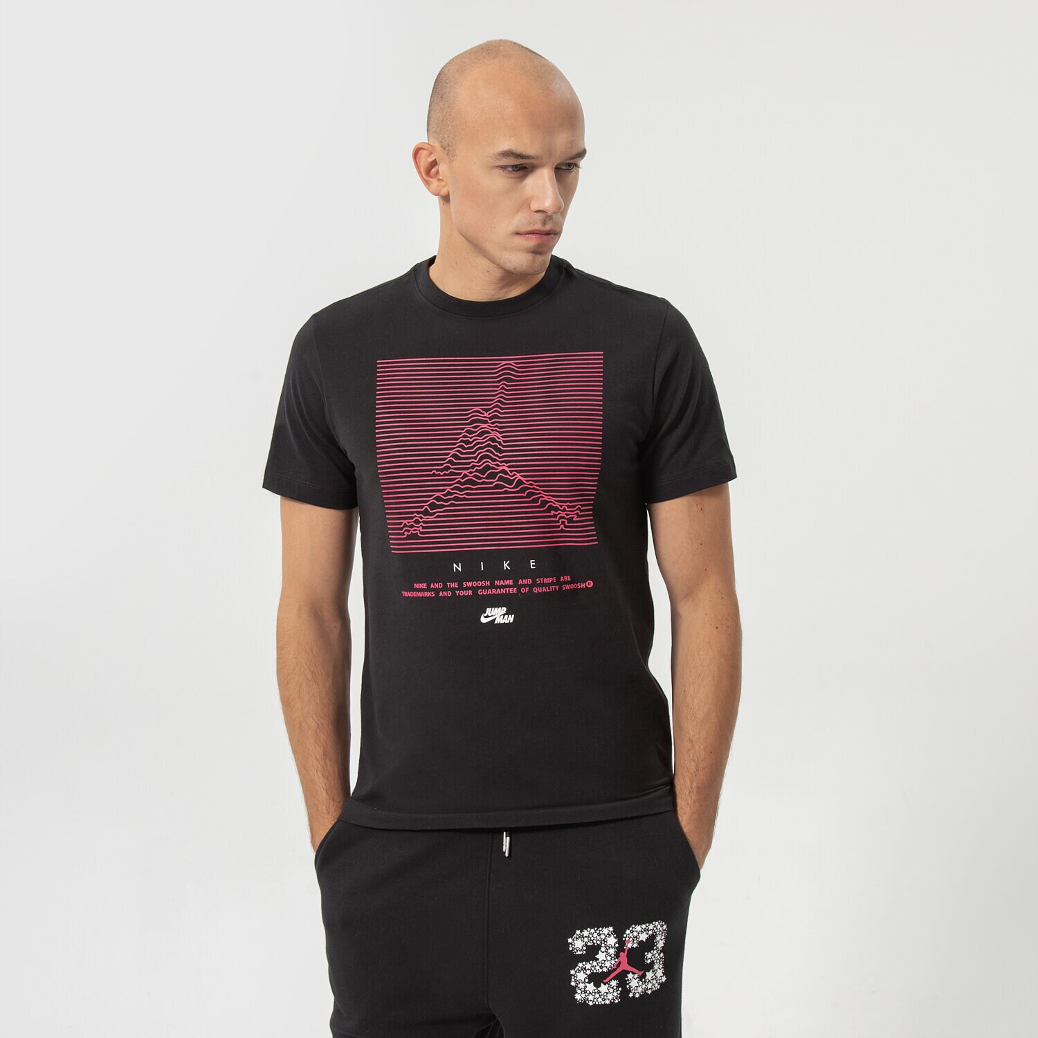 Koszulka, t-shirt sportowy męski JORDAN T-SHIRT M J JMPMN GFX SS CREW DH8972-011 CZARNY