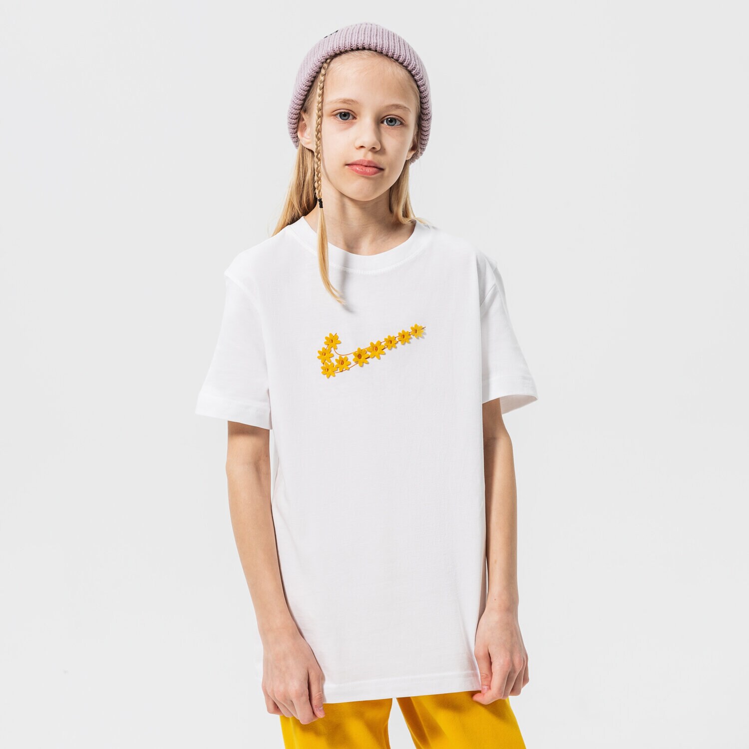 Koszulka, t-shirt dla dzieci NIKE T-SHIRT G NSW TEE ENERGY BF GIRL DO1343-100 BIAŁY