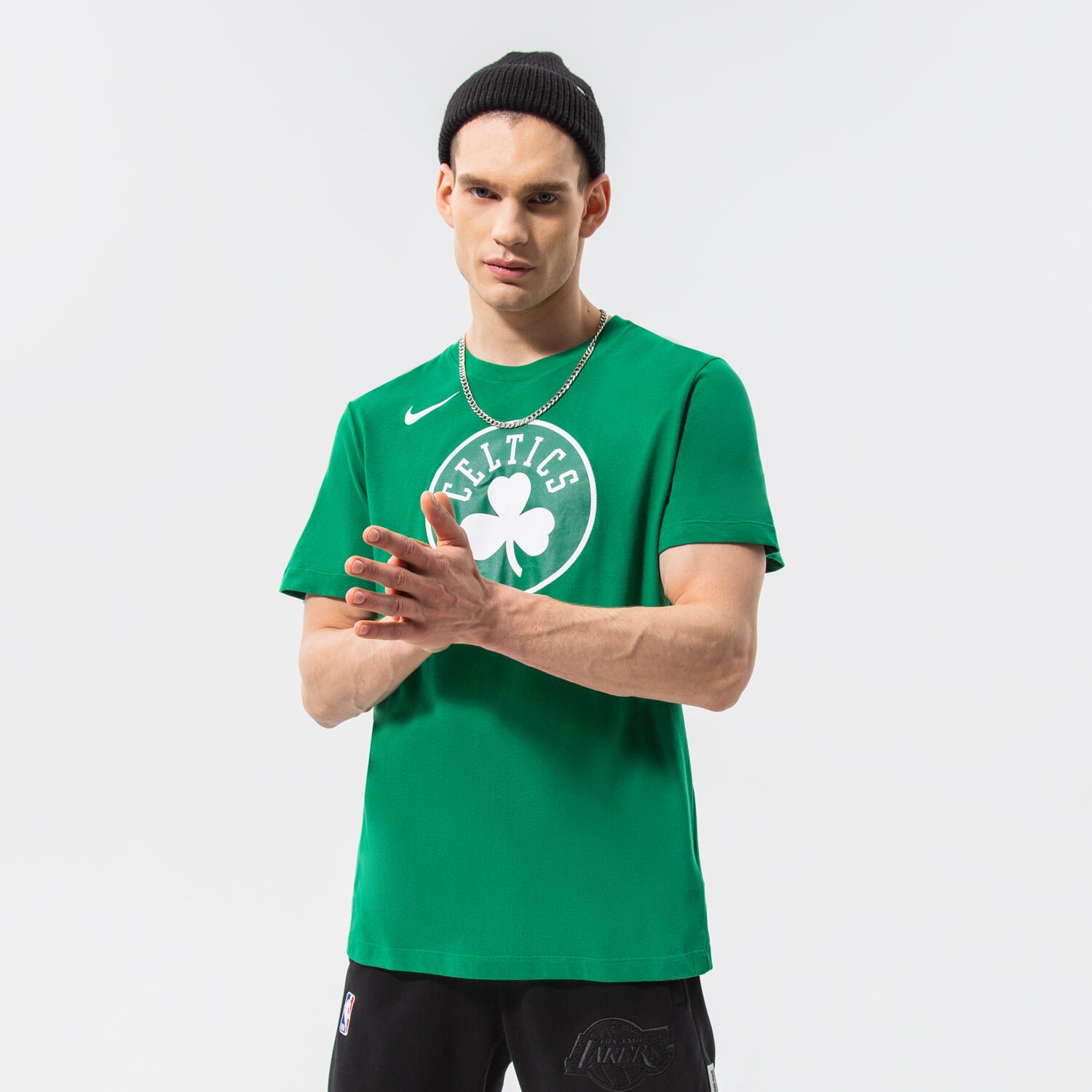 Koszulka, t-shirt sportowy męski NIKE T-SHIRT BOS M NK DF ES LOGO SS TEE NBA DA6001-312 ZIELONY