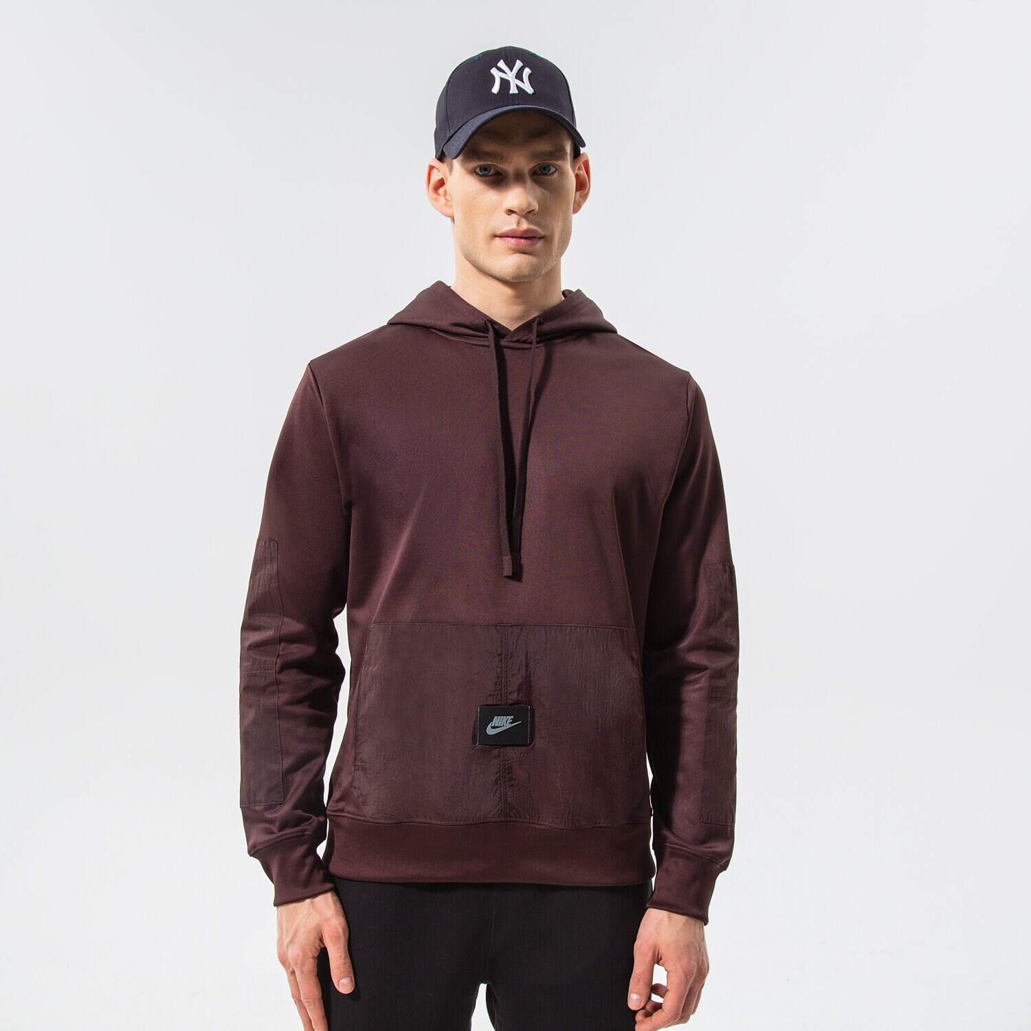 Bluza męska NIKE BLUZA Z KAPTUREM NSW SPU DF FLC PO HOODIE BB DQ5103-205 BRĄZOWY