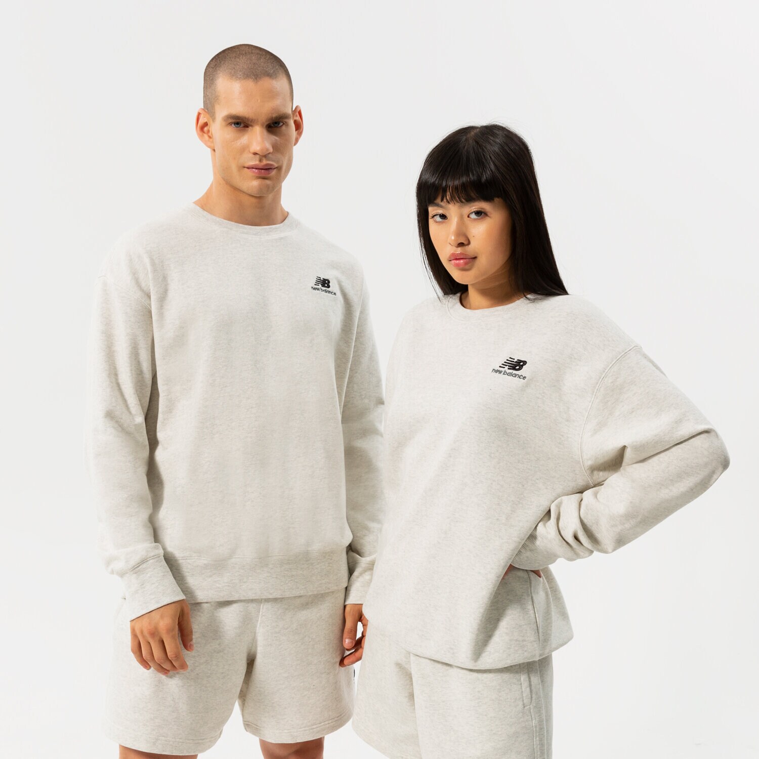 Bluza damska NEW BALANCE BLUZA NB ESSENTIALS UNI-SSENTIALS CREW UT21501SAH SZARY