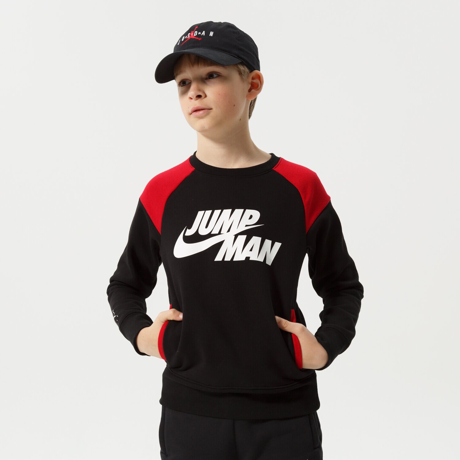 Sportowa bluza dziecięca JORDAN BLUZA JUMPMAN X NIKE FLC CREW BOY 95B133-023 CZARNY