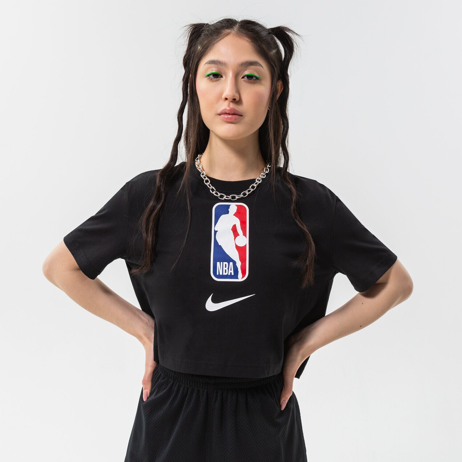 Koszulka, t-shirt damski NIKE T-SHIRT NBA W NK N31 CROP SS TEE NBA DM3240-010 CZARNY