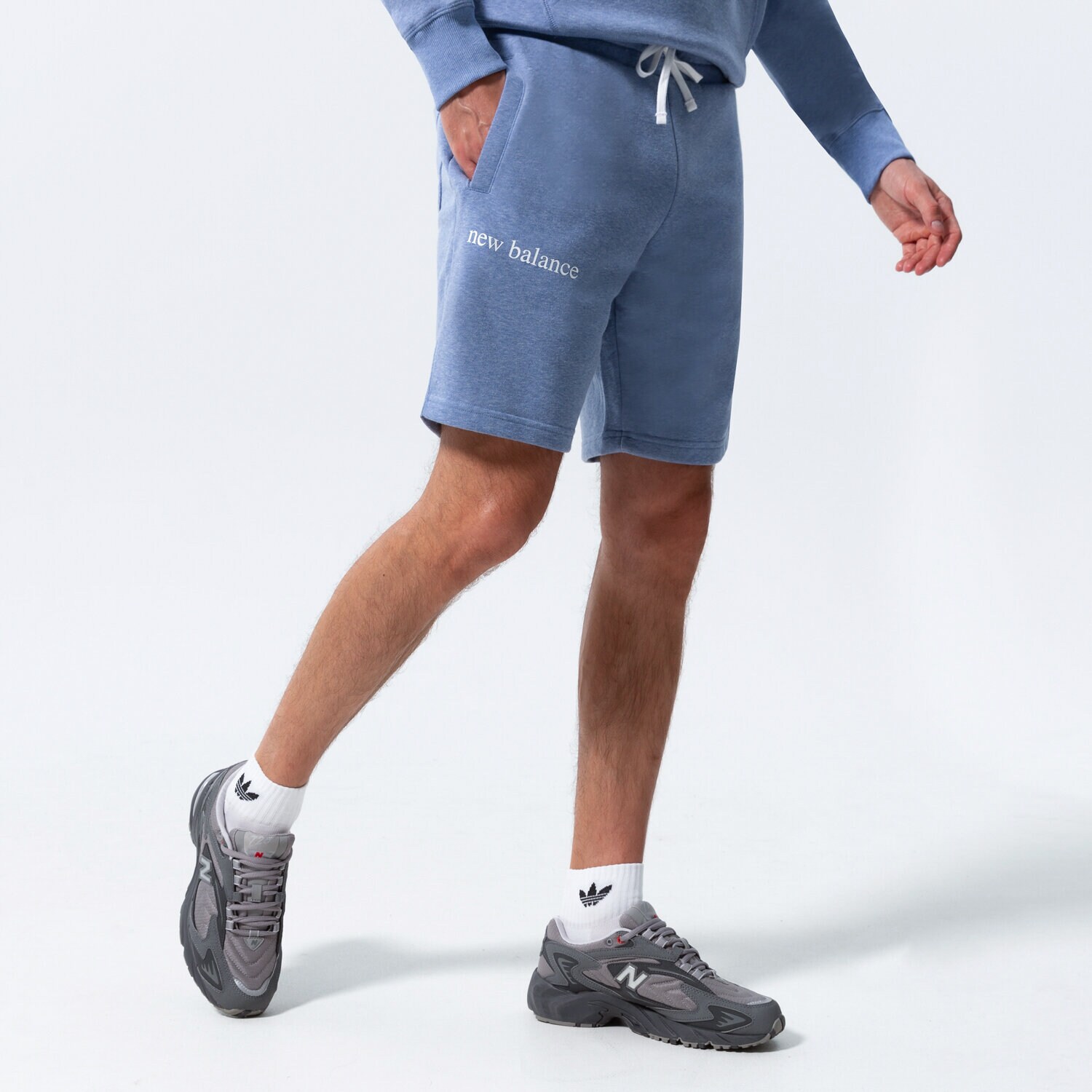 Krótkie spodenki, szorty męskie NEW BALANCE SZORTY NB ESSENTIALS PURE BALANCE FLEECE SHORT MS21552NHR NIEBIESKI