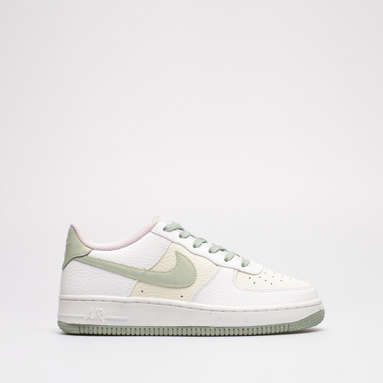 Buty sneakersy dla dzieci NIKE AIR FORCE 1 LV8 (GS) DQ0360-100 BIAŁY