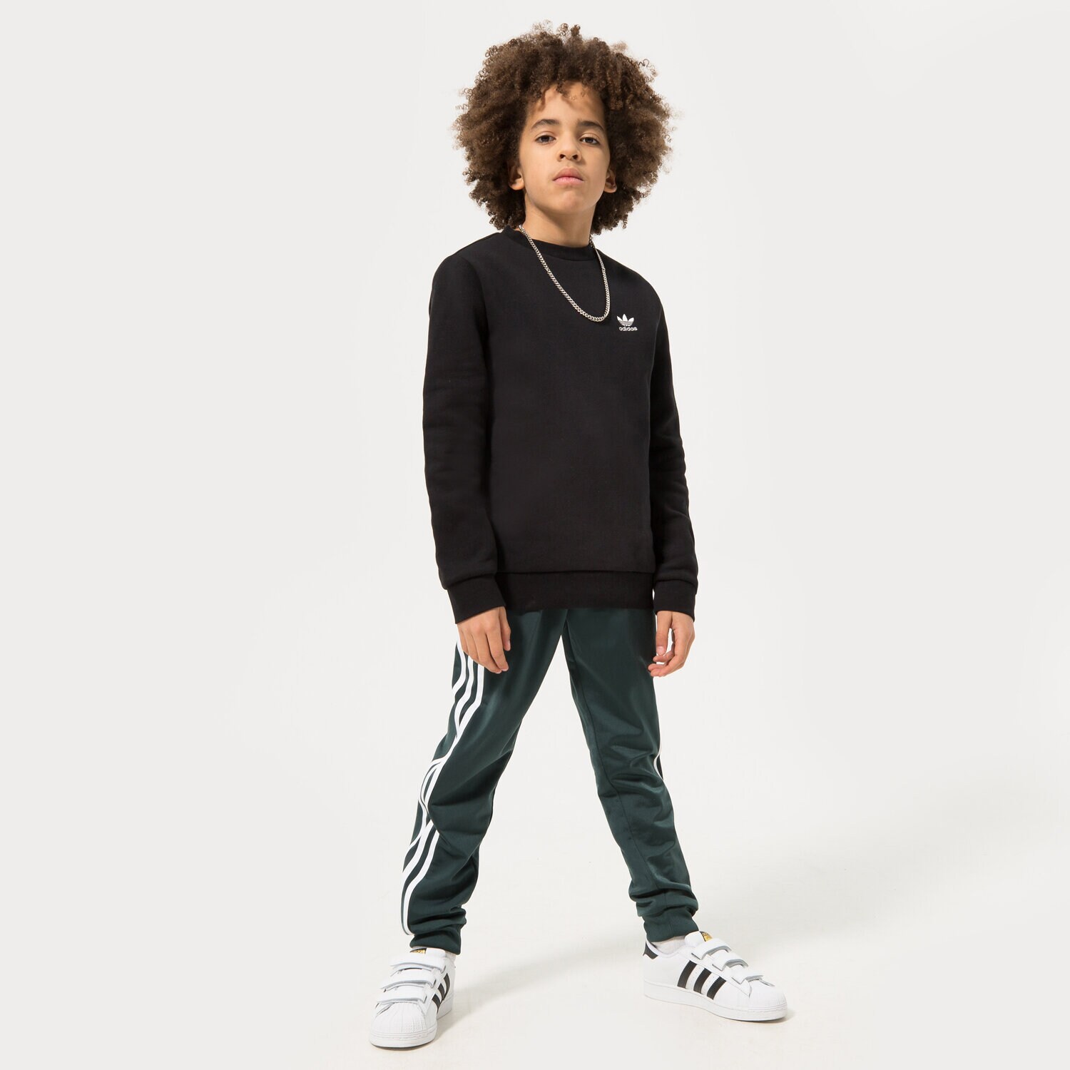 Sportowa bluza dziecięca ADIDAS BLUZA CREW BOY HS8870 CZARNY