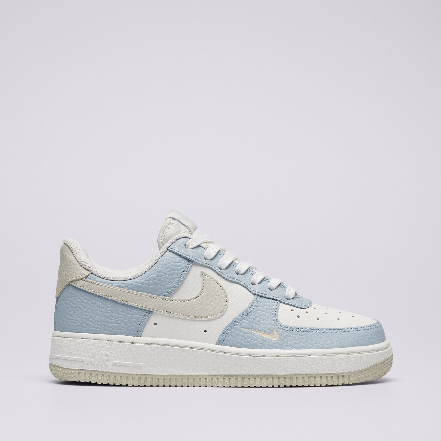 Buty sneakersy damskie NIKE W AIR FORCE 1 '07  HF0022-400 NIEBIESKI