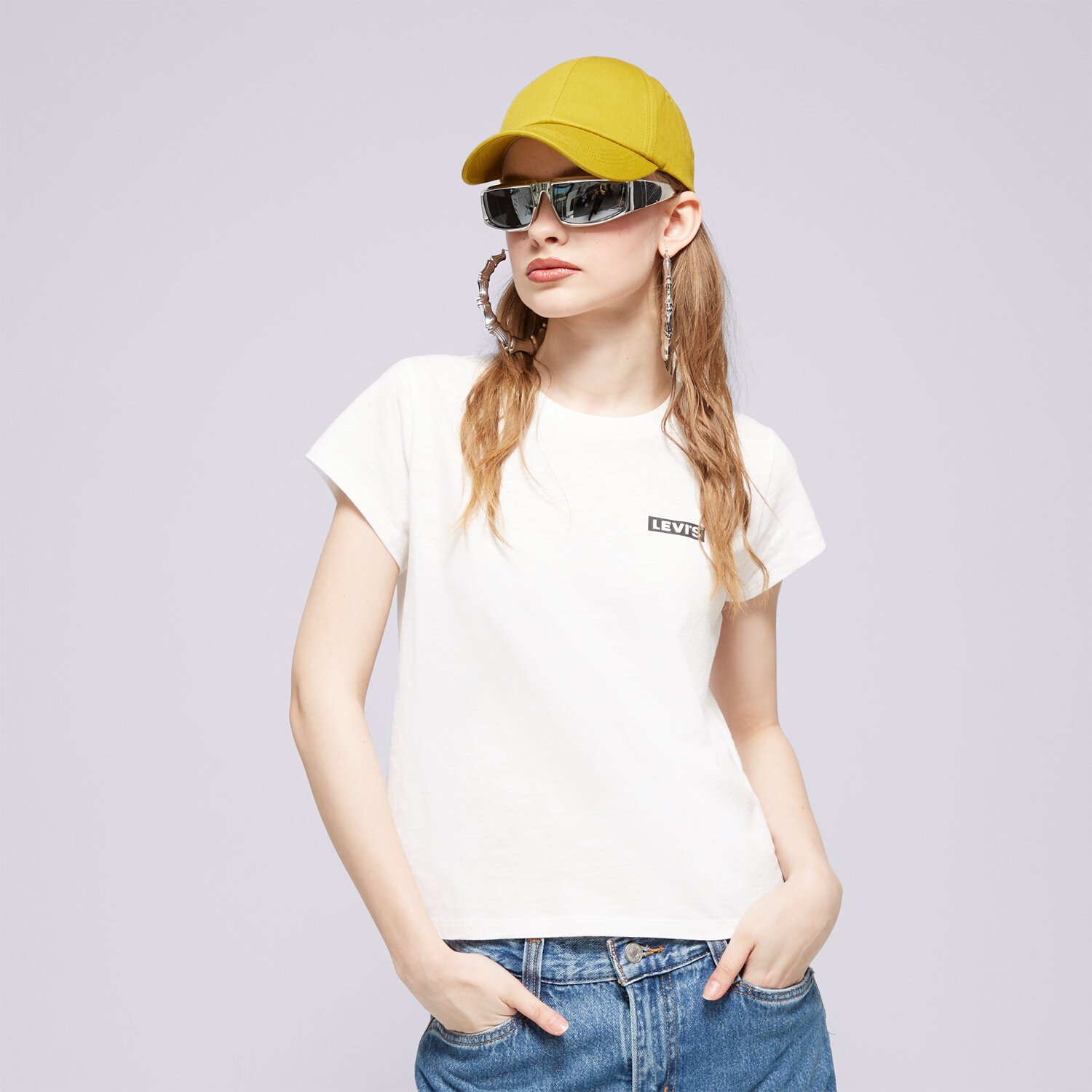 Koszulka, t-shirt damski LEVI'S T-SHIRT GRAPHIC AUTHENTIC TSHIRT WHITES A6126-0045 BIAŁY
