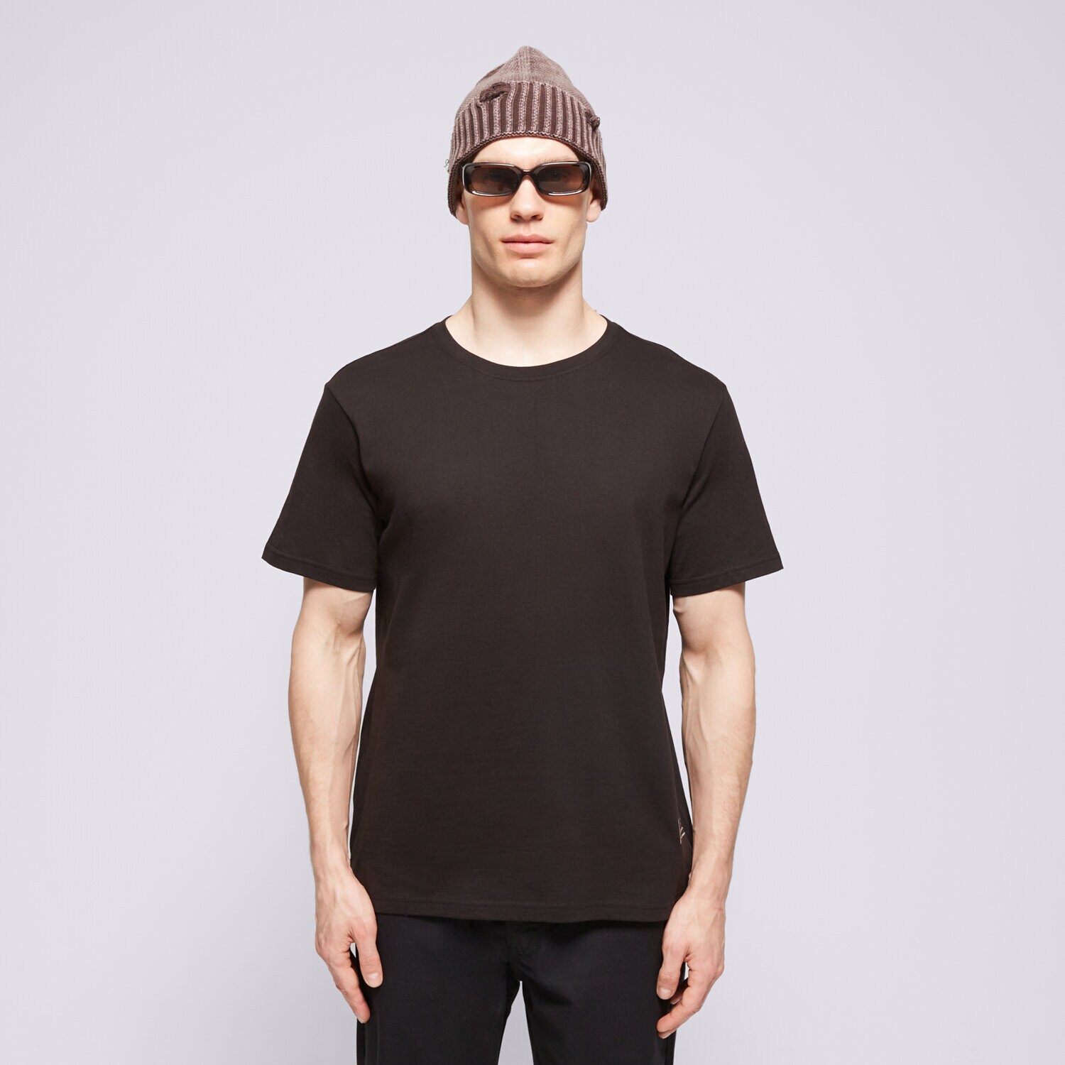 Koszulka, t-shirt sportowy męski CONFRONT T-SHIRT CONFRONT CF124TSM43002 CZARNY