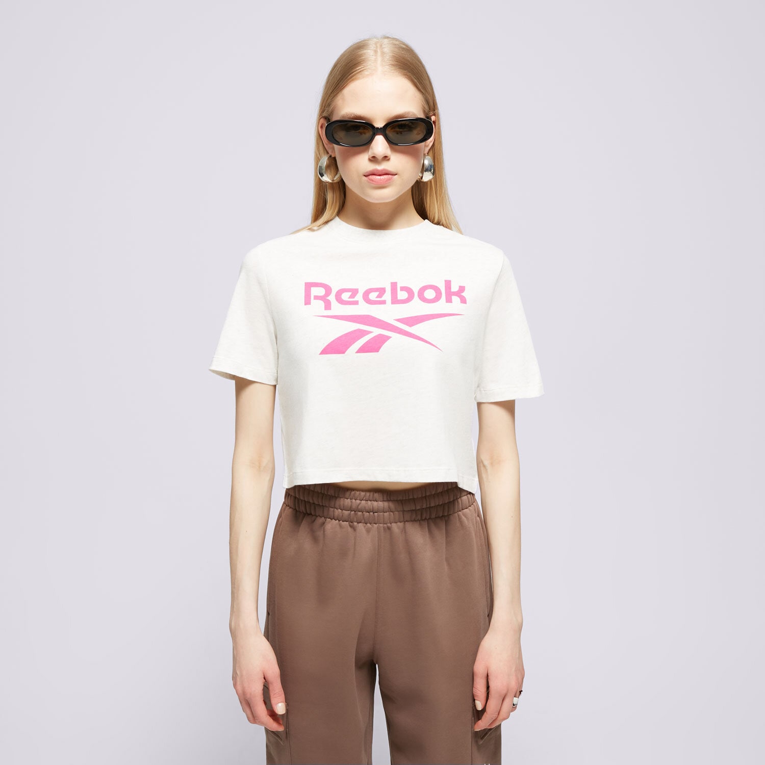 Koszulka, t-shirt damski REEBOK T-SHIRT REEBOK IDENTITY BIG LOGO CROP TEE 100075999 BEŻOWY