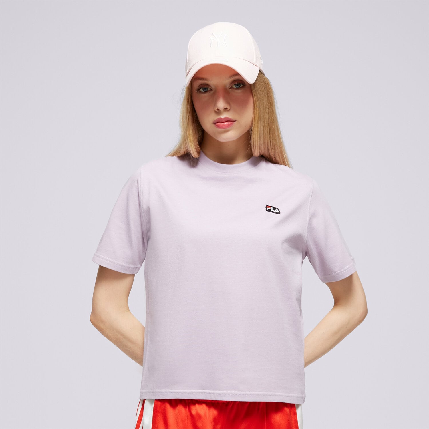 Koszulka, t-shirt damski FILA T-SHIRT BADGE LOGO TEE FI124TSD70988 FIOLETOWY