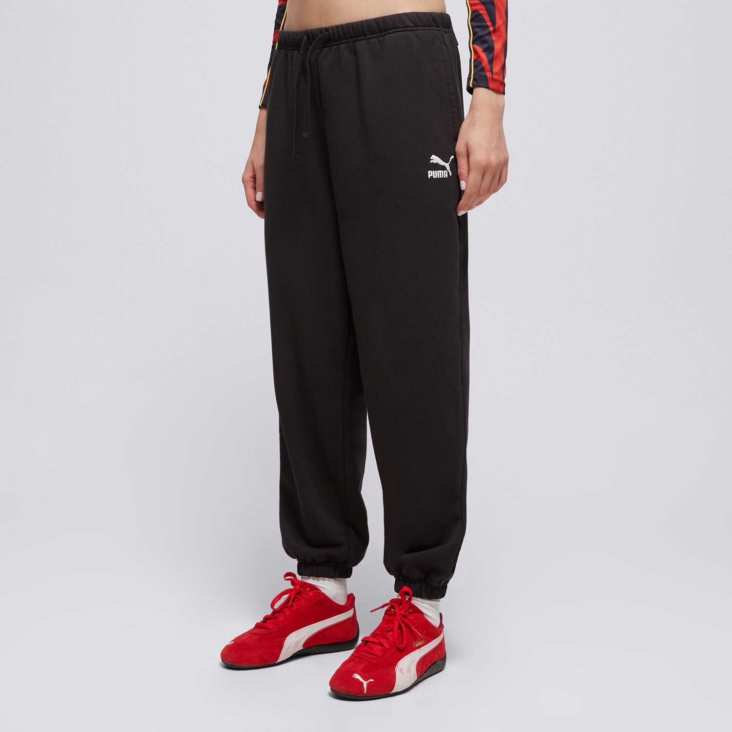 Spodnie sportowe damskie PUMA SPODNIE BETTER CLASSICS 62423301 CZARNY