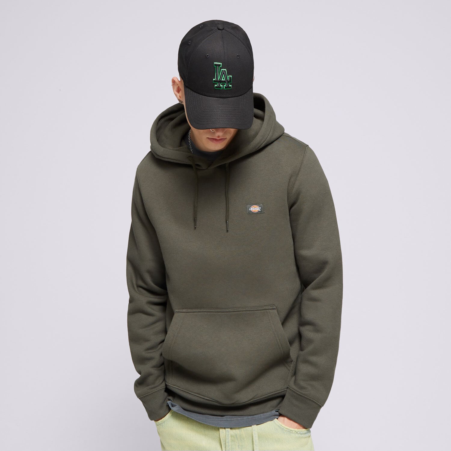 Bluza męska DICKIES BLUZA Z KAPTUREM OAKPORT HOODIE DK0A4XCDOGX1 KHAKI