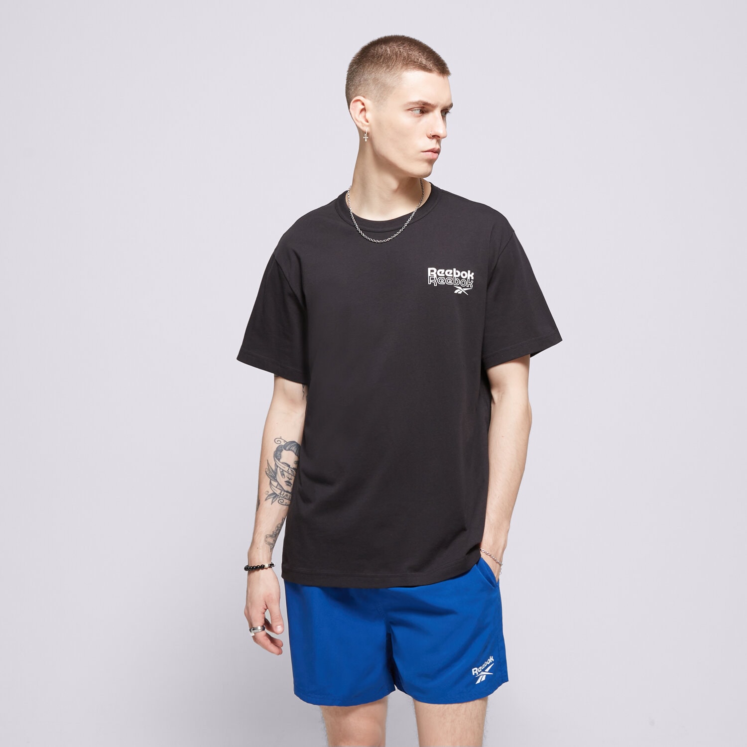 Koszulka, t-shirt sportowy męski REEBOK T-SHIRT RI BRAND PROUD GFX SS TEE 100076383 CZARNY