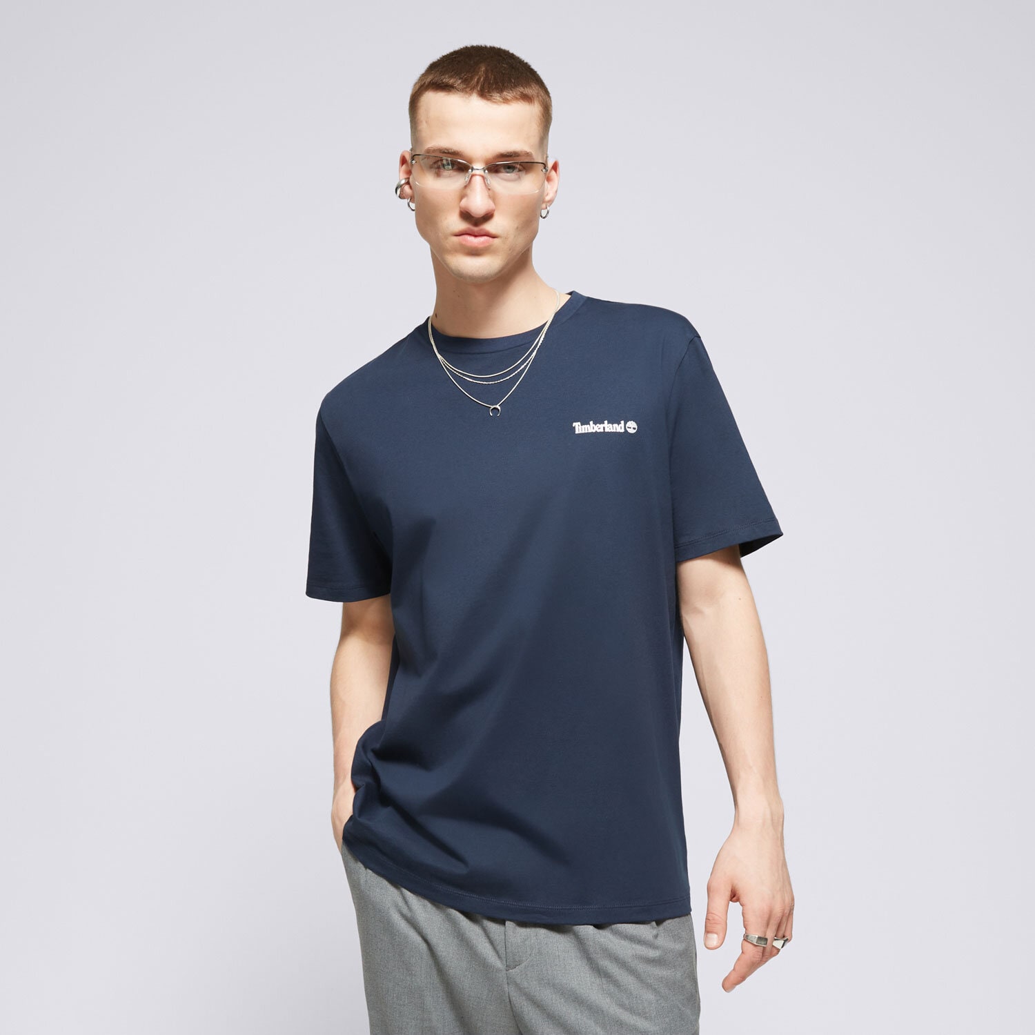 Koszulka, t-shirt sportowy męski TIMBERLAND T-SHIRT SMALL LOGO PRINT TEE TB0A5QQT4331 GRANATOWY