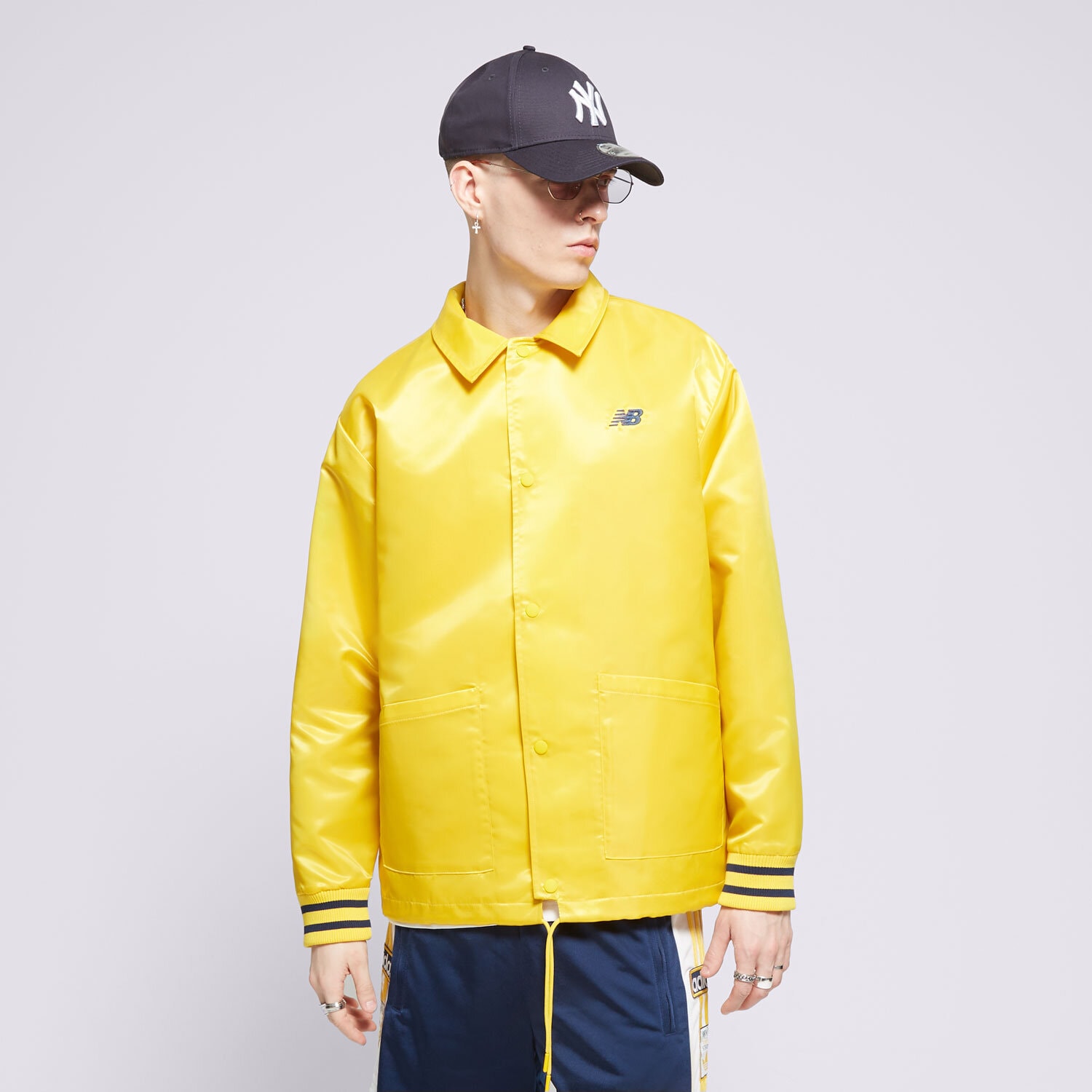 Kurtka wiosenna / jesienna męska NEW BALANCE KURTKA SGH COACHES JACKET MJ41553GGL ŻÓŁTY