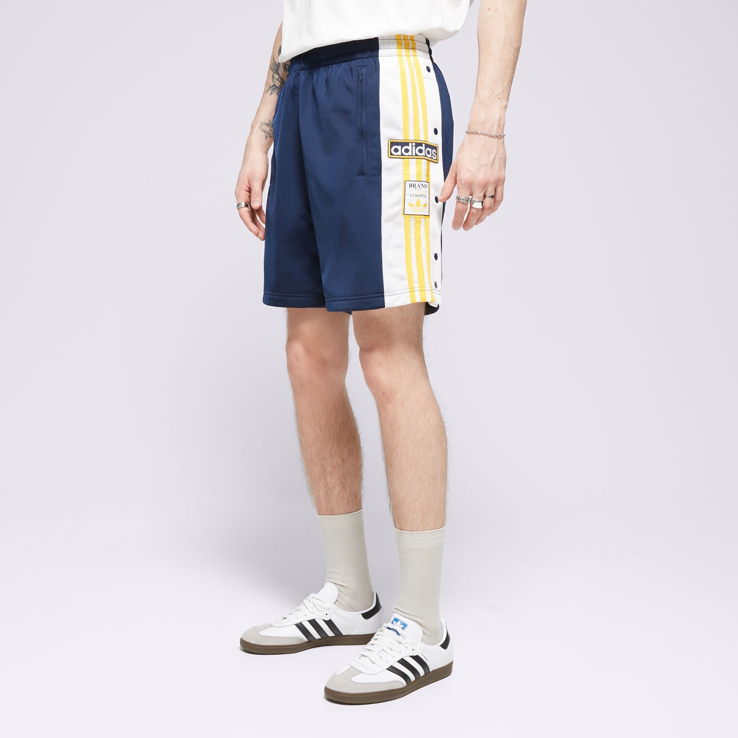Krótkie spodenki, szorty męskie ADIDAS SZORTY ADIBREAK SHORT IU2372 GRANATOWY