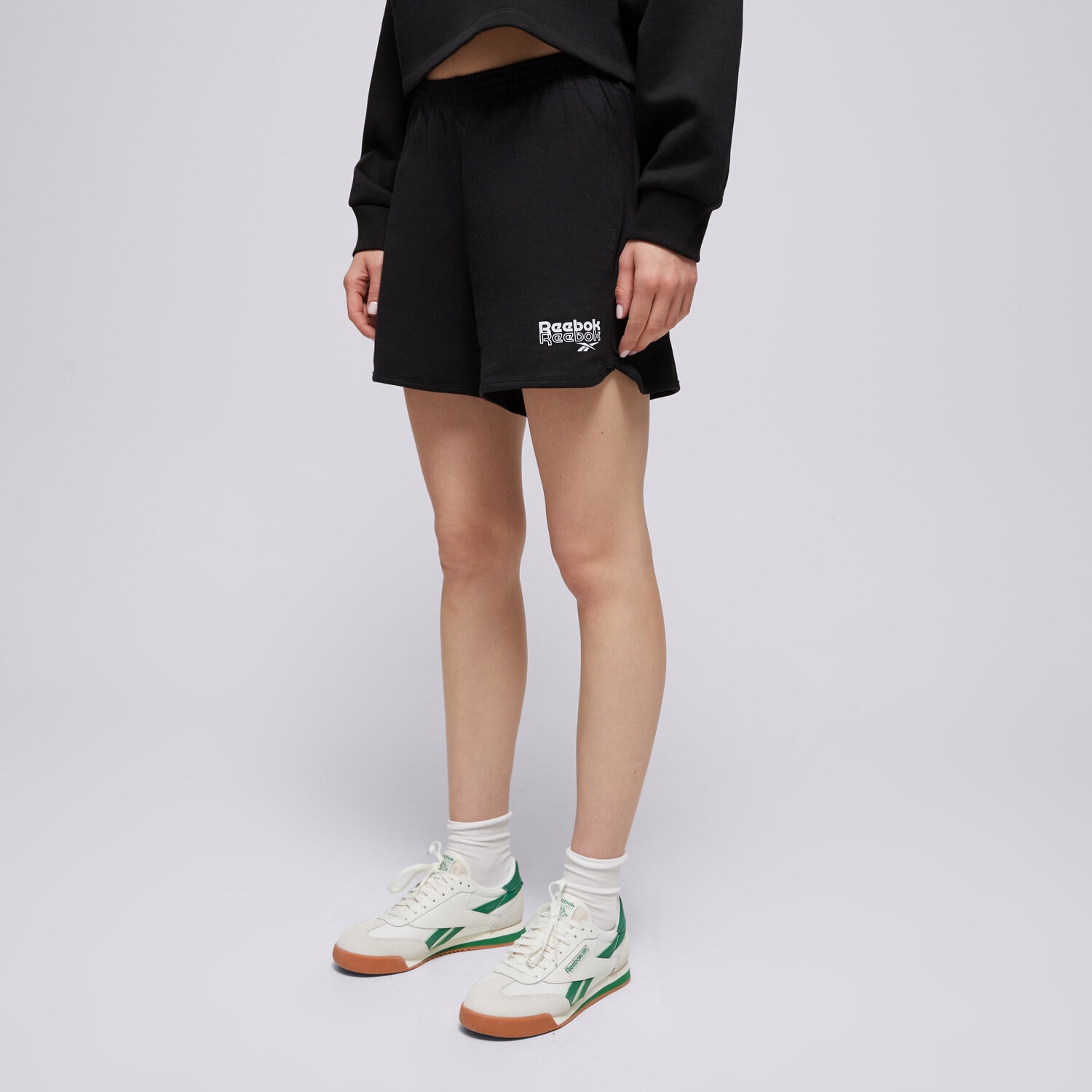 Krótkie spodenki, szorty damskie REEBOK SZORTY RIE SHORT 100075406 CZARNY