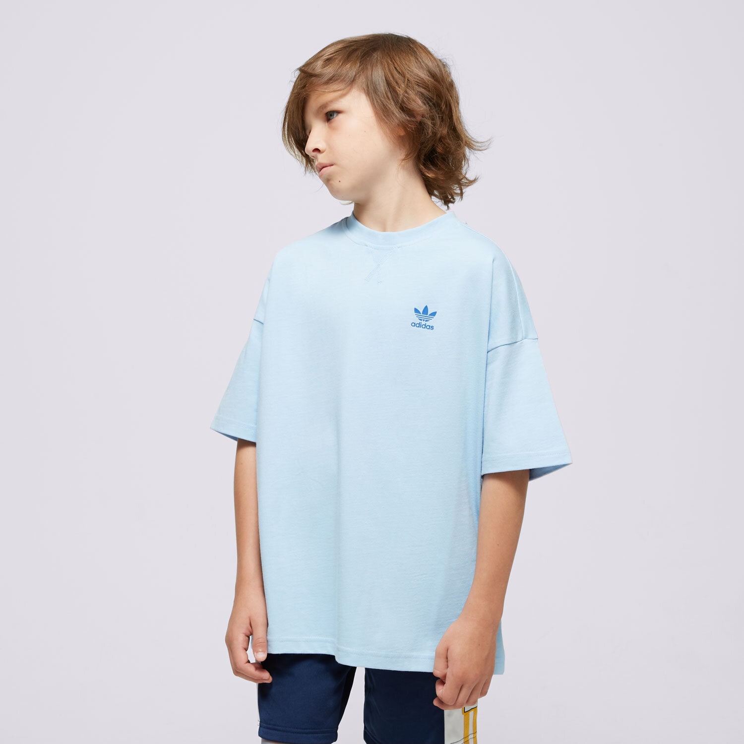 Koszulka, t-shirt dla dzieci ADIDAS T-SHIRT TEE BOY IP3069 NIEBIESKI