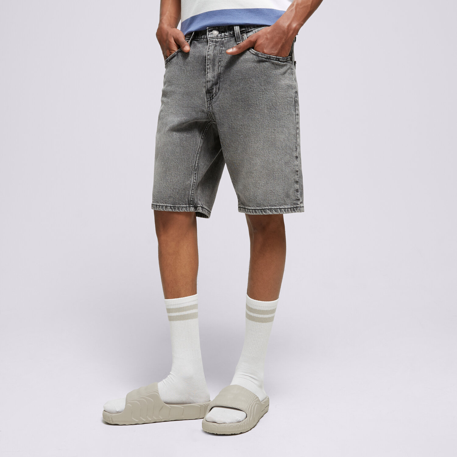 Krótkie spodenki, szorty męskie LEVI'S SZORTY 445 ATHLETIC SHORTS BLACKS A7219-0005 CZARNY