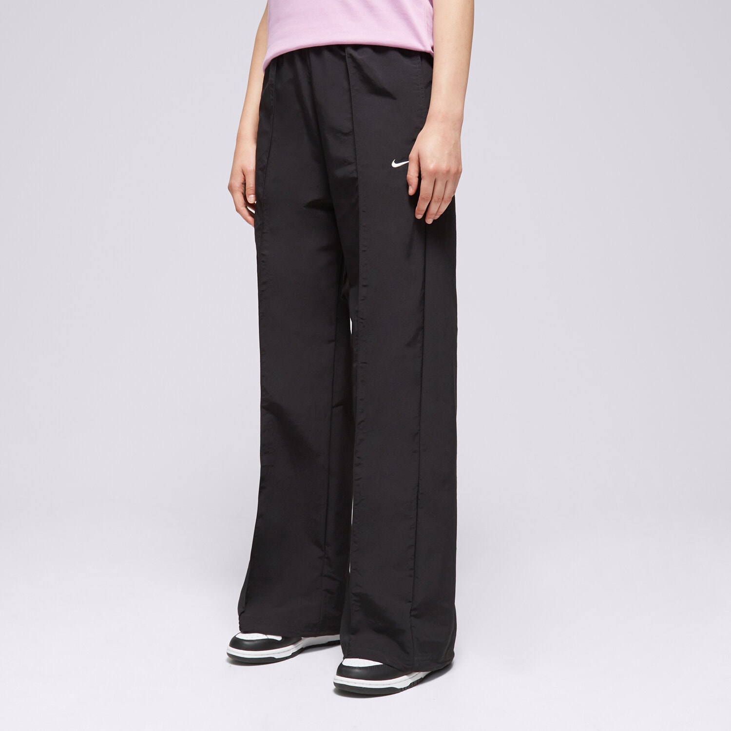 Spodnie sportowe damskie NIKE SPODNIE W NSW TREND WVN MR PANT FQ3588-010 CZARNY