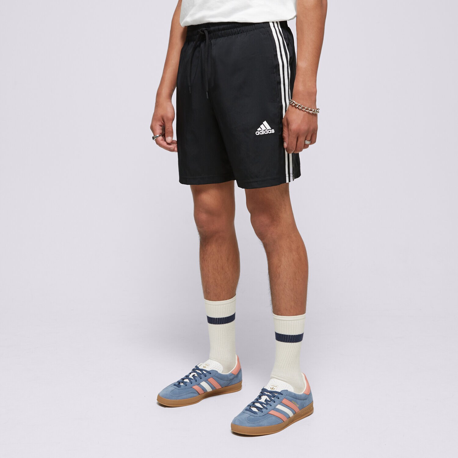 Krótkie spodenki, szorty męskie ADIDAS SZORTY M 3S CHELSEA IC1484 CZARNY