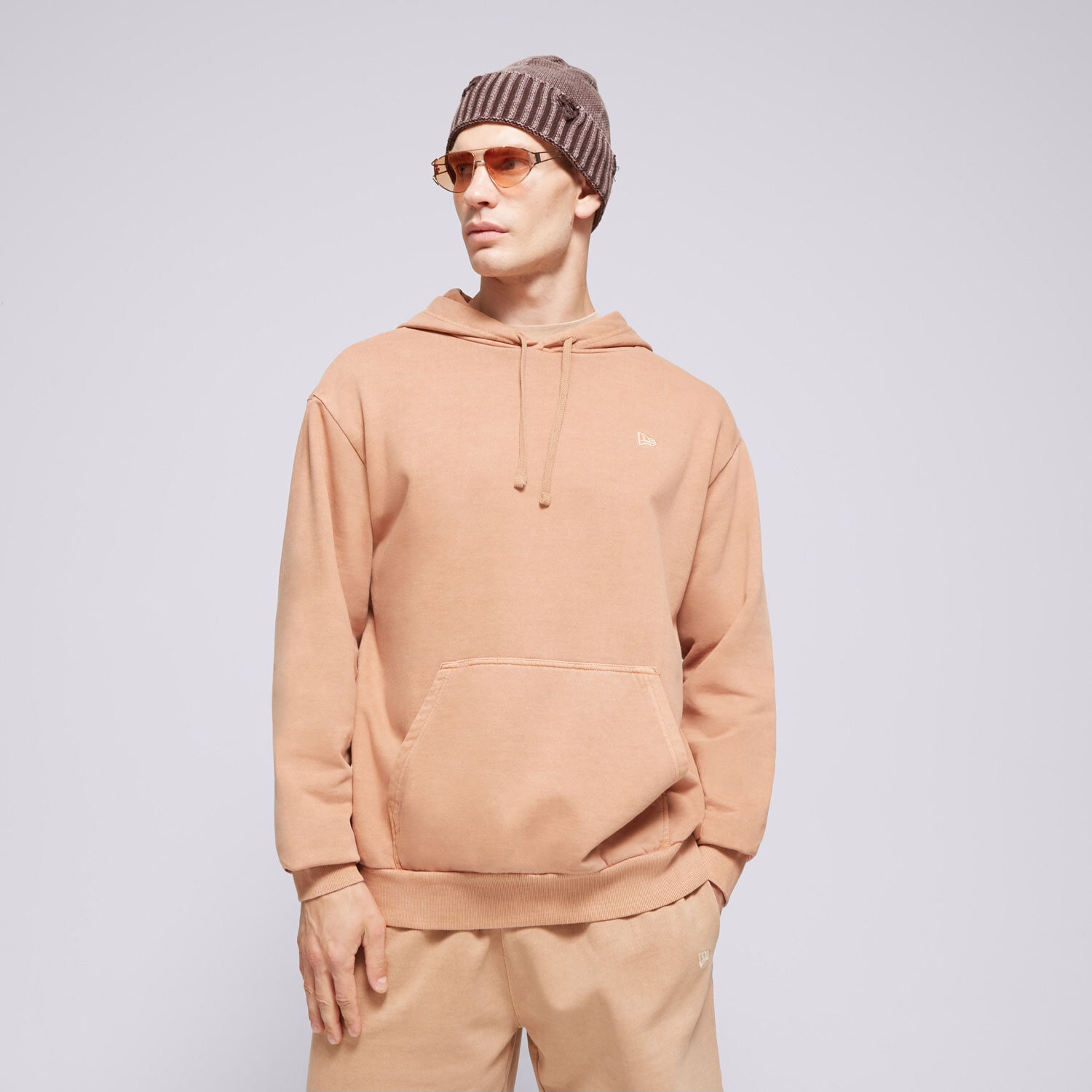 Bluza męska NEW ERA BLUZA Z KAPTUREM NE WASHED OVERSIZED NONE 60502669 BRĄZOWY