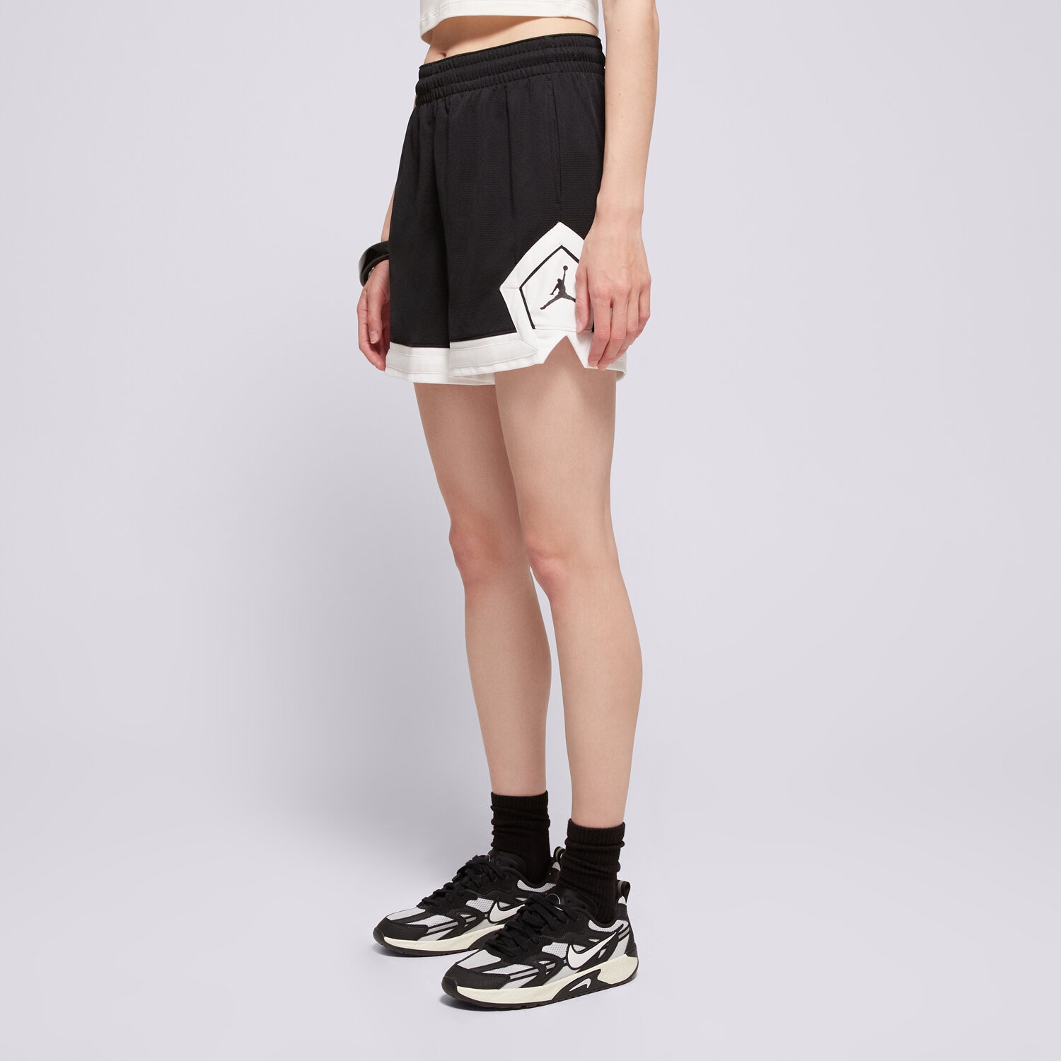 Krótkie spodenki, szorty damskie SZORTY W JORDAN SPT DMND SHORT 4" BLACK/WHITE/WHITE/BLACK FN5134-010 CZARNY