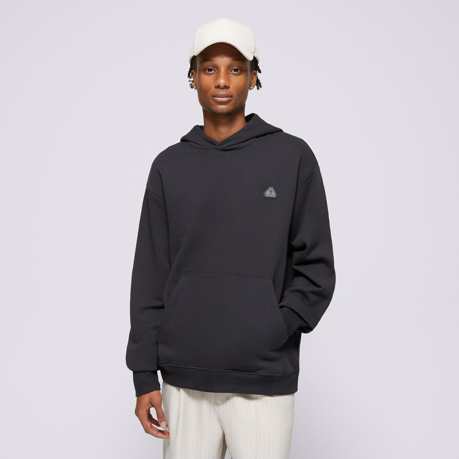 Bluza męska REEBOK BLUZA Z KAPTUREM ATR HOOPWEAR HOODIE 100075817 CZARNY