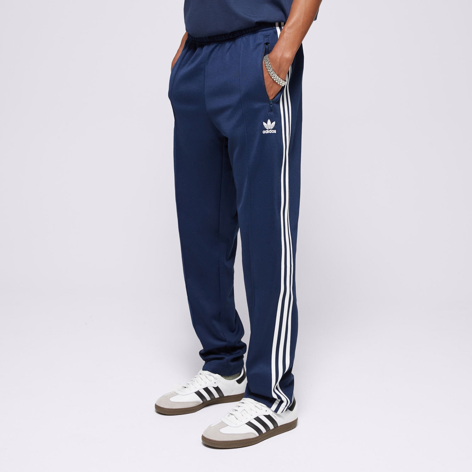 Spodnie sportowe męskie ADIDAS SPODNIE BECKENBAUER TP IP0421 GRANATOWY