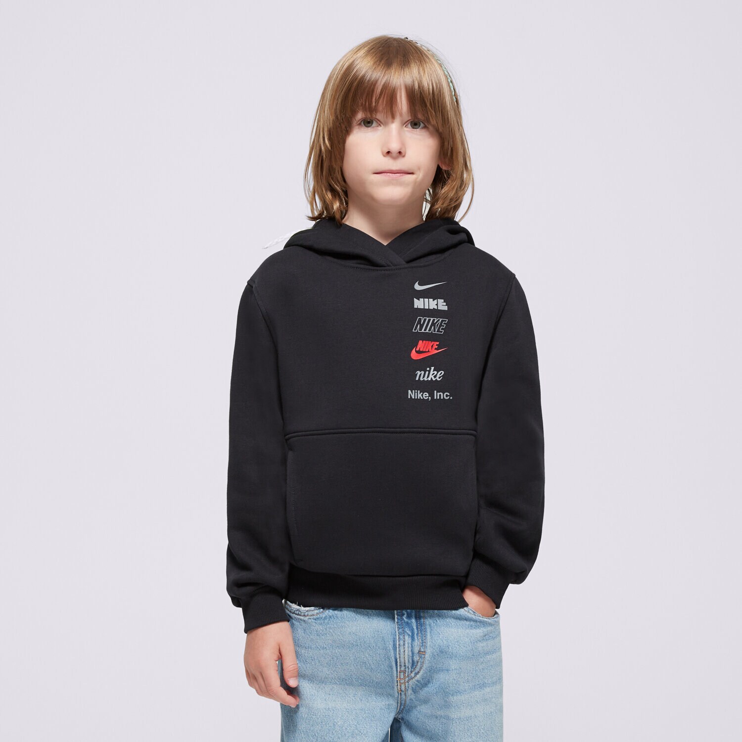 Sportowa bluza dziecięca NIKE BLUZA Z KAPTUREM K NSW CLUB FLC HDY MLOGO BOY HQ0970-010 CZARNY