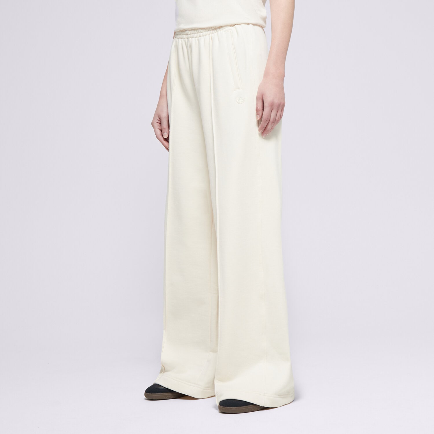 Spodnie sportowe damskie ADIDAS SPODNIE WIDE LEG PANT IZ0292 BIAŁY